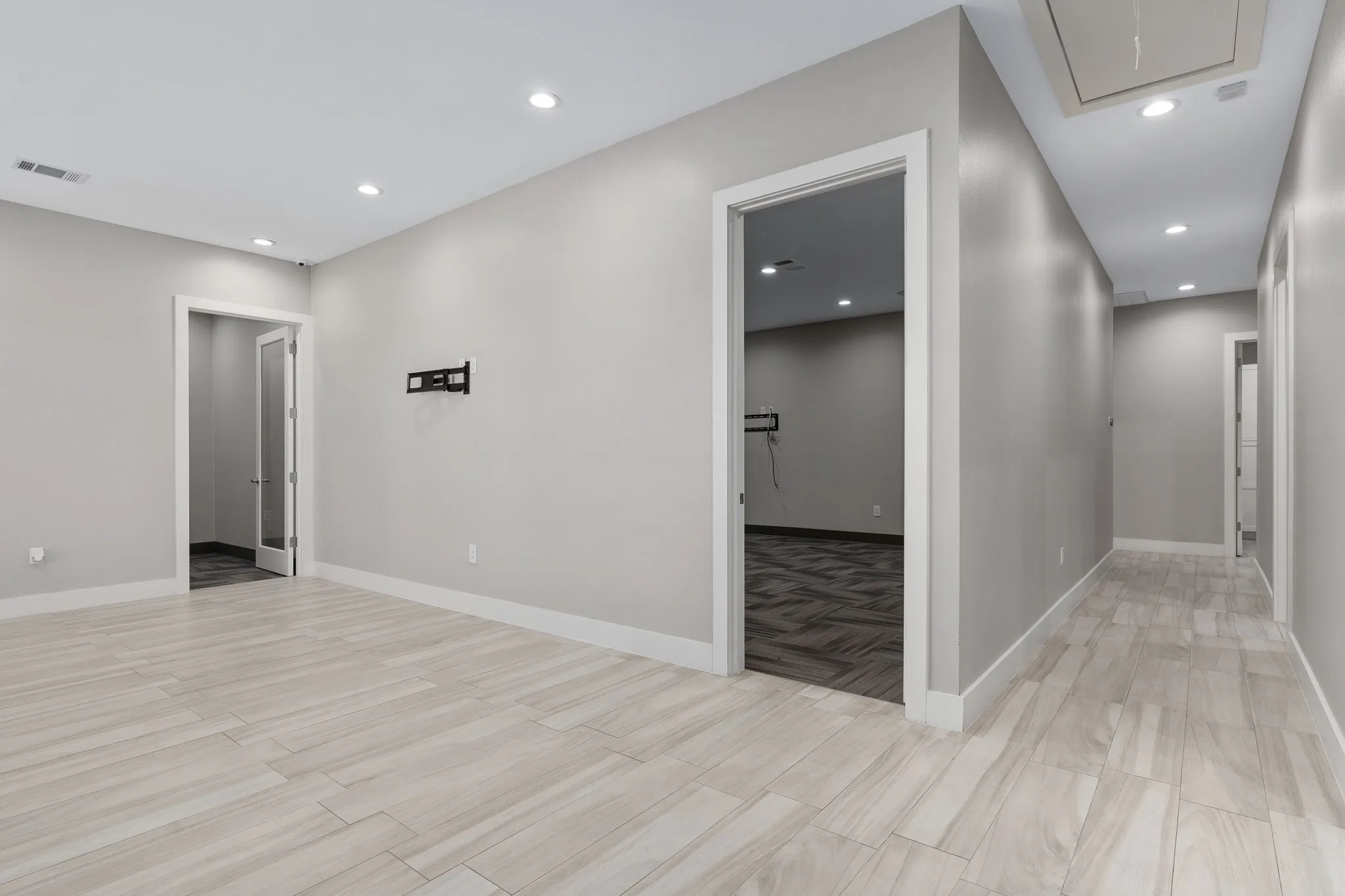 Office For Sale in Dallas County , 8212 Liberty Grove Road 100 & 200, Rowlett, Texas 75089, 0, 0, Garage spaces, 0 Sqft, built in 2019, mls#21284565, Real Estate Agent in Rowlett, Homes For Sale in Dallas county, Homes For Sale in Rowlett, Realtor in Rowlett Texas, Real Estate Brokerage Independent Realty Texas, Luminita Cordes Realtor