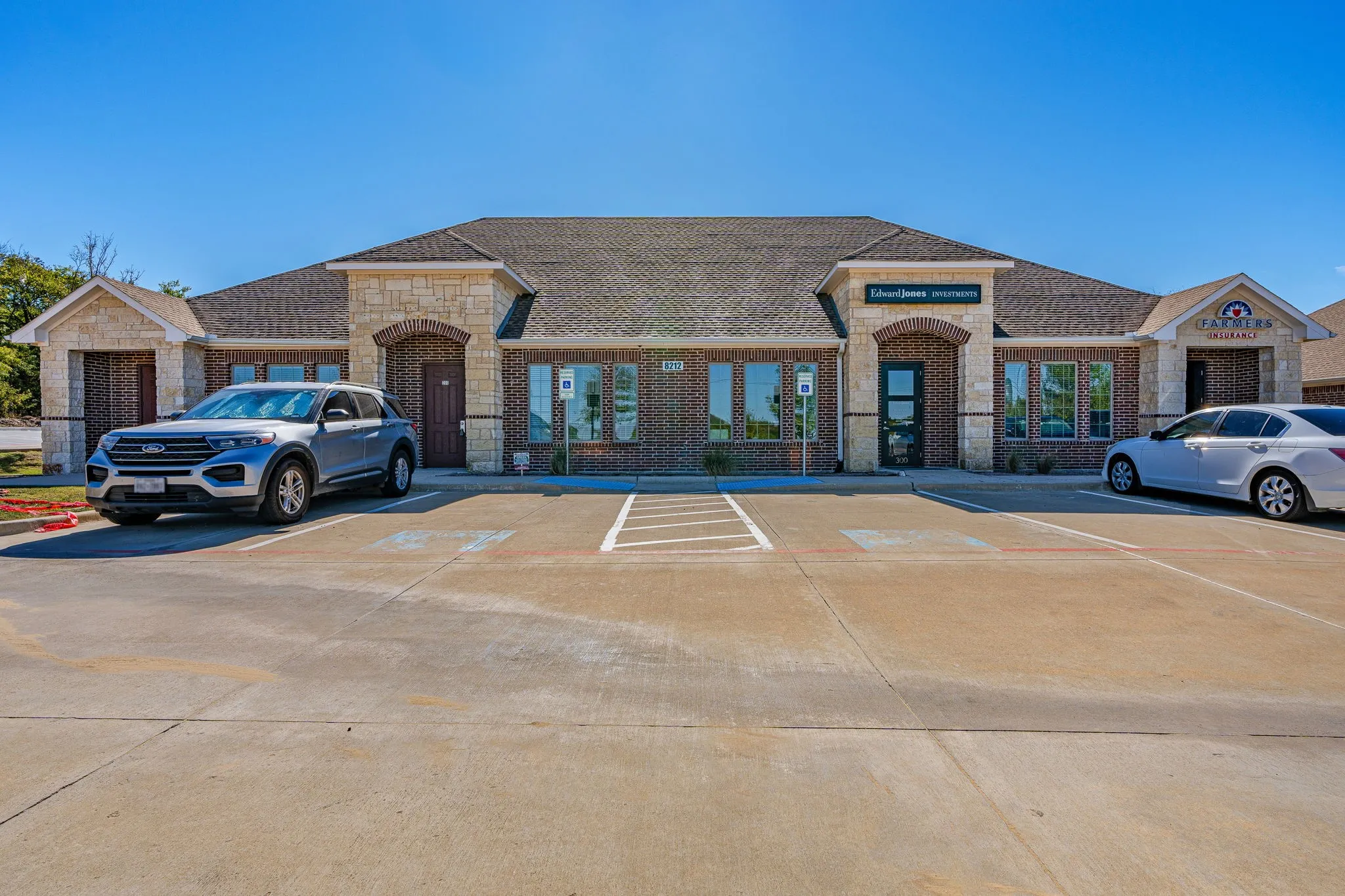 Office For Sale in Dallas County , 8212 Liberty Grove Road 100 & 200, Rowlett, Texas 75089, 0, 0, Garage spaces, 0 Sqft, built in 2019, mls#21284565, Real Estate Agent in Rowlett, Homes For Sale in Dallas county, Homes For Sale in Rowlett, Realtor in Rowlett Texas, Real Estate Brokerage Independent Realty Texas, Luminita Cordes Realtor