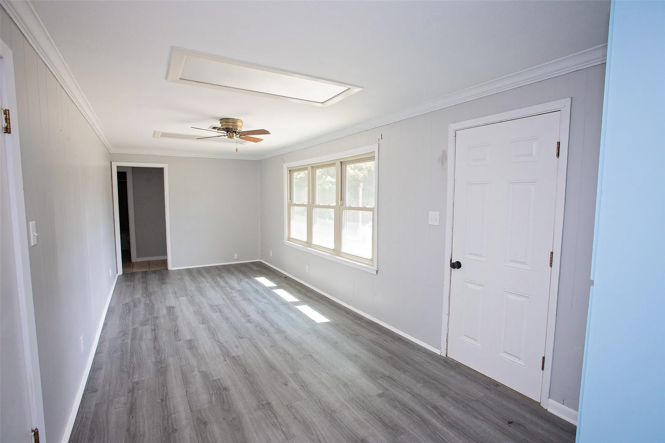 Single Family Residence For Sale in Young County , 417 Summitt Avenue, Graham, Texas 76450, 4 Bedroom, 2 Bathroom, 2 Garage spaces, 2,323 Sqft, built in 1960, Price $340,000, mls#21281438, Real Estate Agent in Graham, Homes For Sale in Young county, Homes For Sale in Graham, Realtor in Graham Texas, Real Estate Brokerage Independent Realty Texas, Luminita Cordes Realtor