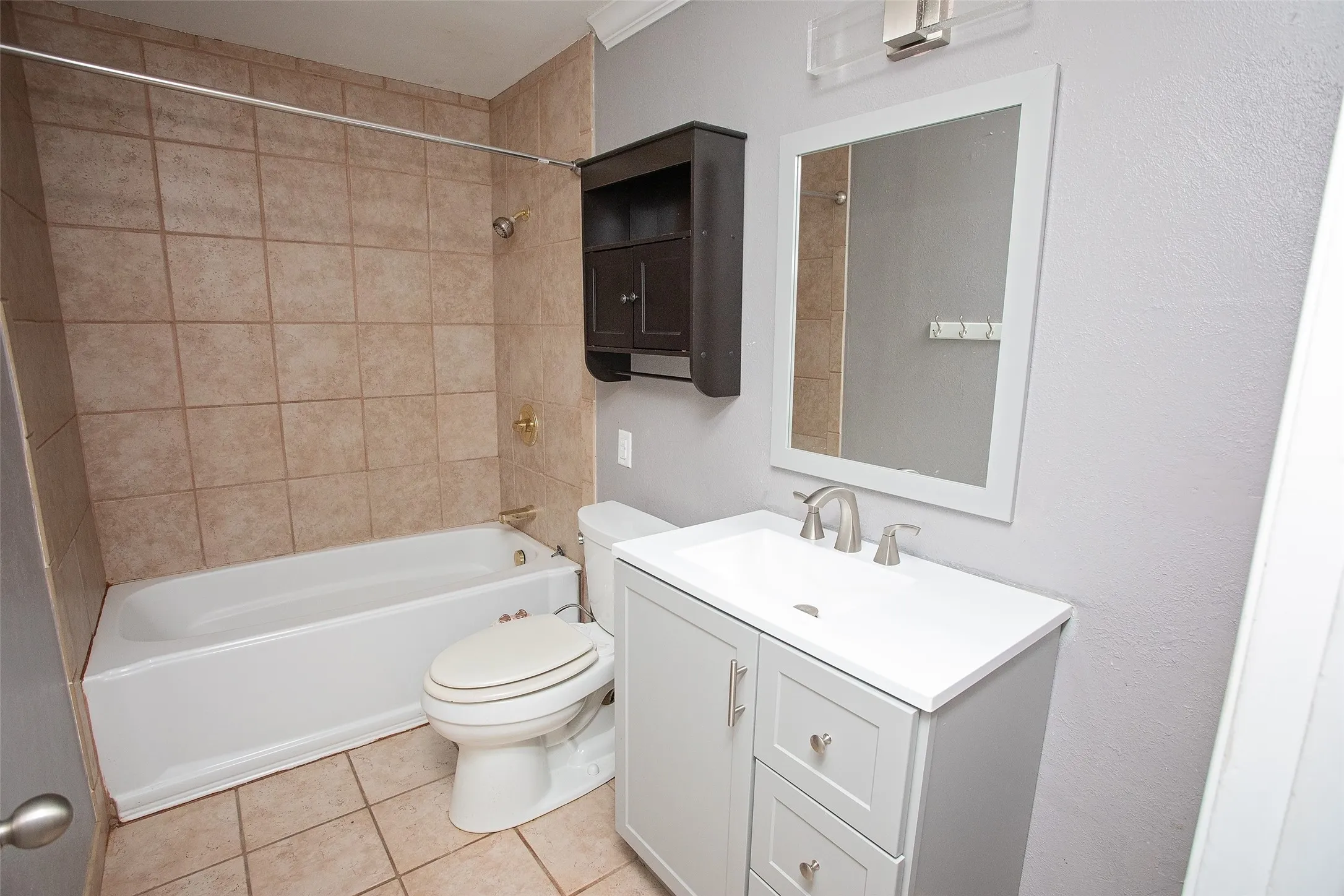Single Family Residence For Sale in Young County , 417 Summitt Avenue, Graham, Texas 76450, 4 Bedroom, 2 Bathroom, 2 Garage spaces, 2,323 Sqft, built in 1960, Price $340,000, mls#21281438, Real Estate Agent in Graham, Homes For Sale in Young county, Homes For Sale in Graham, Realtor in Graham Texas, Real Estate Brokerage Independent Realty Texas, Luminita Cordes Realtor