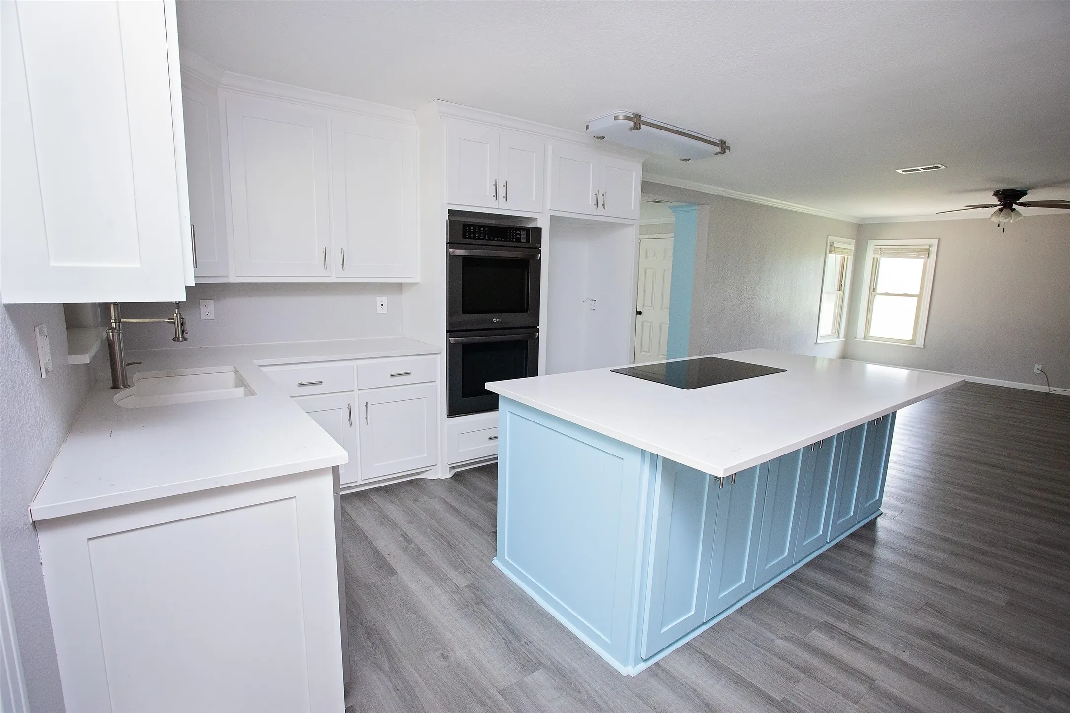 Single Family Residence For Sale in Young County , 417 Summitt Avenue, Graham, Texas 76450, 4 Bedroom, 2 Bathroom, 2 Garage spaces, 2,323 Sqft, built in 1960, Price $340,000, mls#21281438, Real Estate Agent in Graham, Homes For Sale in Young county, Homes For Sale in Graham, Realtor in Graham Texas, Real Estate Brokerage Independent Realty Texas, Luminita Cordes Realtor