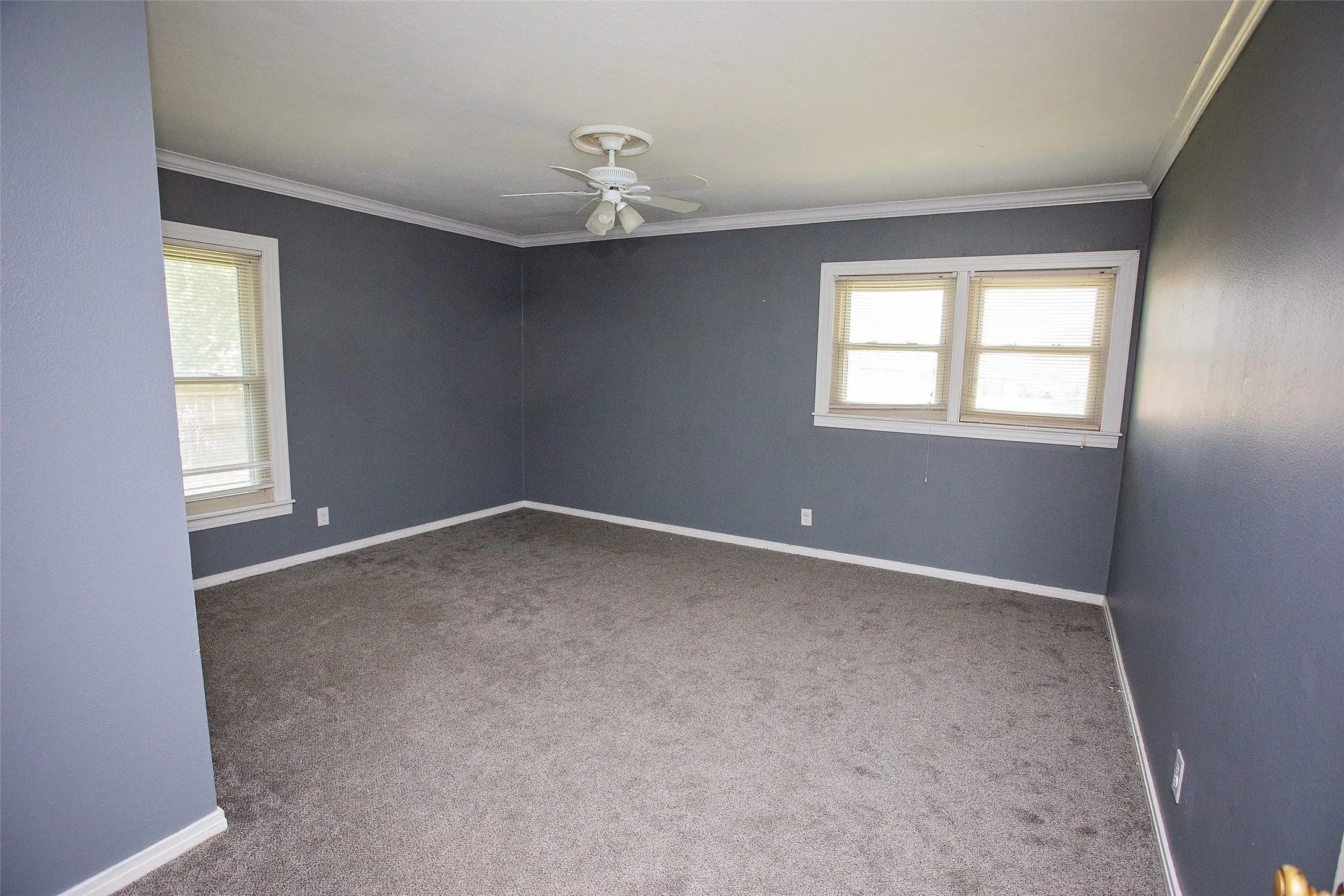 Single Family Residence For Sale in Young County , 417 Summitt Avenue, Graham, Texas 76450, 4 Bedroom, 2 Bathroom, 2 Garage spaces, 2,323 Sqft, built in 1960, Price $340,000, mls#21281438, Real Estate Agent in Graham, Homes For Sale in Young county, Homes For Sale in Graham, Realtor in Graham Texas, Real Estate Brokerage Independent Realty Texas, Luminita Cordes Realtor