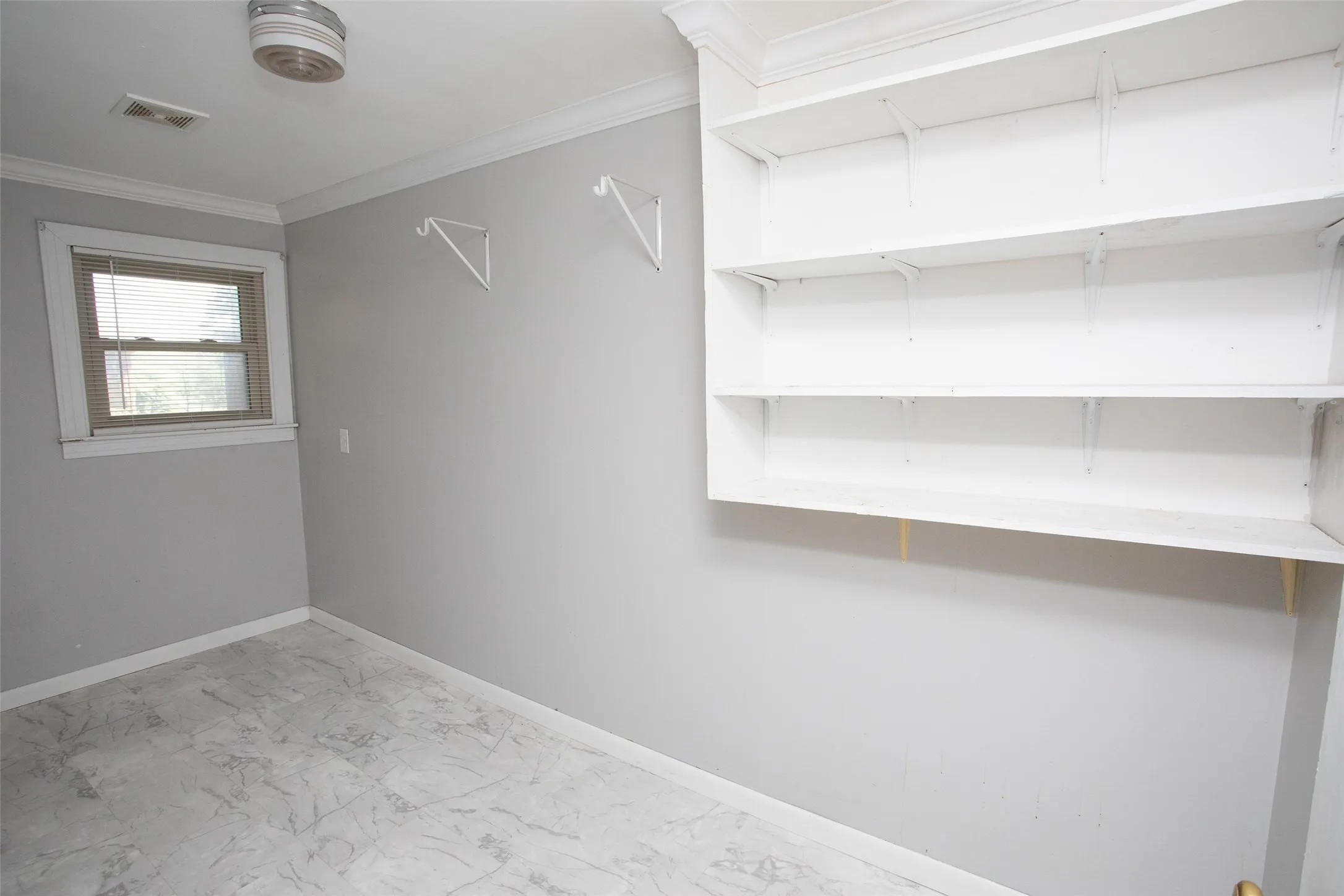 Single Family Residence For Sale in Young County , 417 Summitt Avenue, Graham, Texas 76450, 4 Bedroom, 2 Bathroom, 2 Garage spaces, 2,323 Sqft, built in 1960, Price $340,000, mls#21281438, Real Estate Agent in Graham, Homes For Sale in Young county, Homes For Sale in Graham, Realtor in Graham Texas, Real Estate Brokerage Independent Realty Texas, Luminita Cordes Realtor