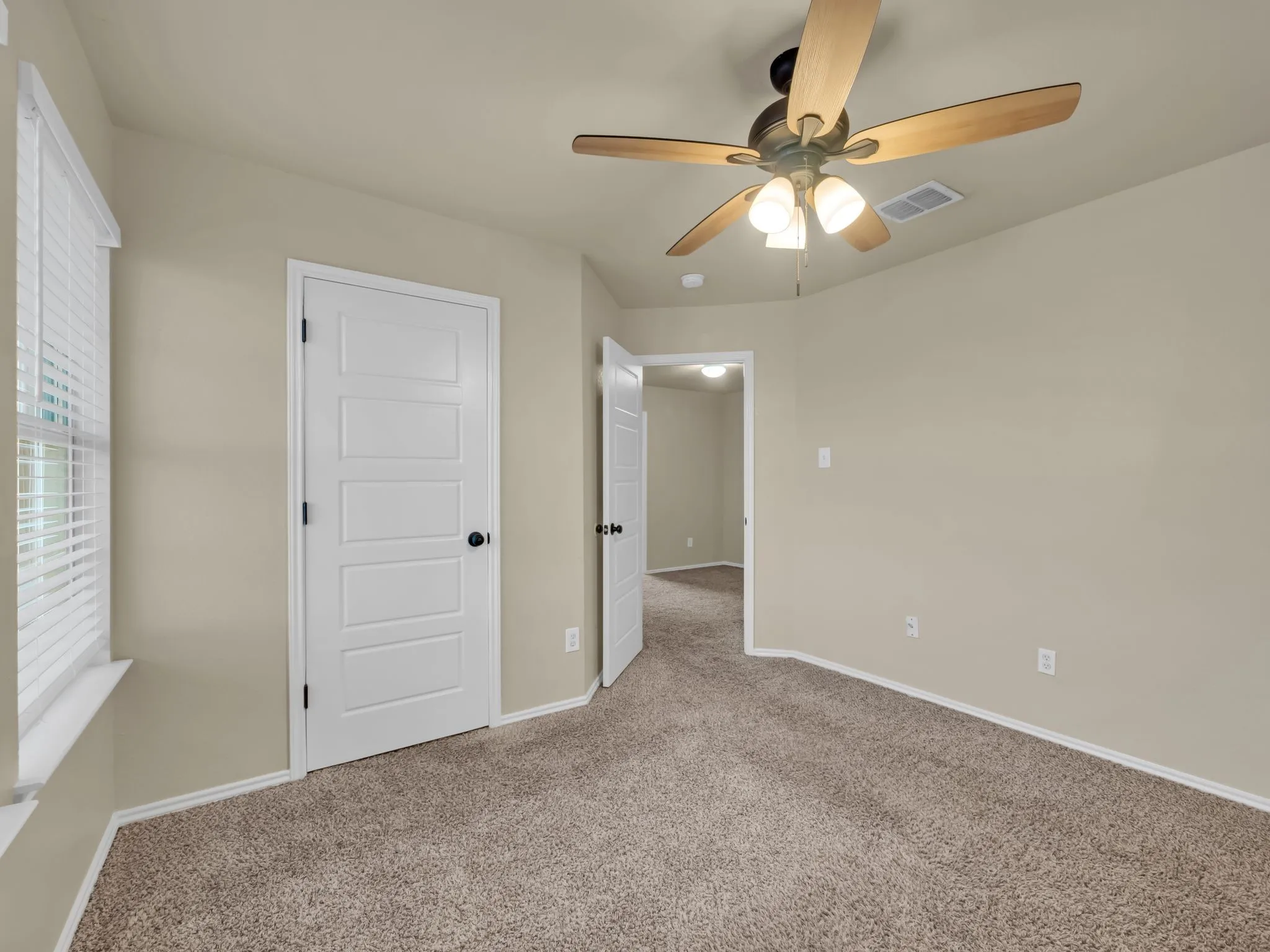 Single Family Residence For Sale in Dallas County , 2917 Mayfair Lane, Lancaster, Texas 75134, 4 Bedroom, 3 Bathroom, 2 Garage spaces, 2,285 Sqft, built in 2004, mls#21284612, Real Estate Agent in Lancaster, Homes For Sale in Dallas county, Homes For Sale in Lancaster, Realtor in Lancaster Texas, Real Estate Brokerage Independent Realty Texas, Luminita Cordes Realtor