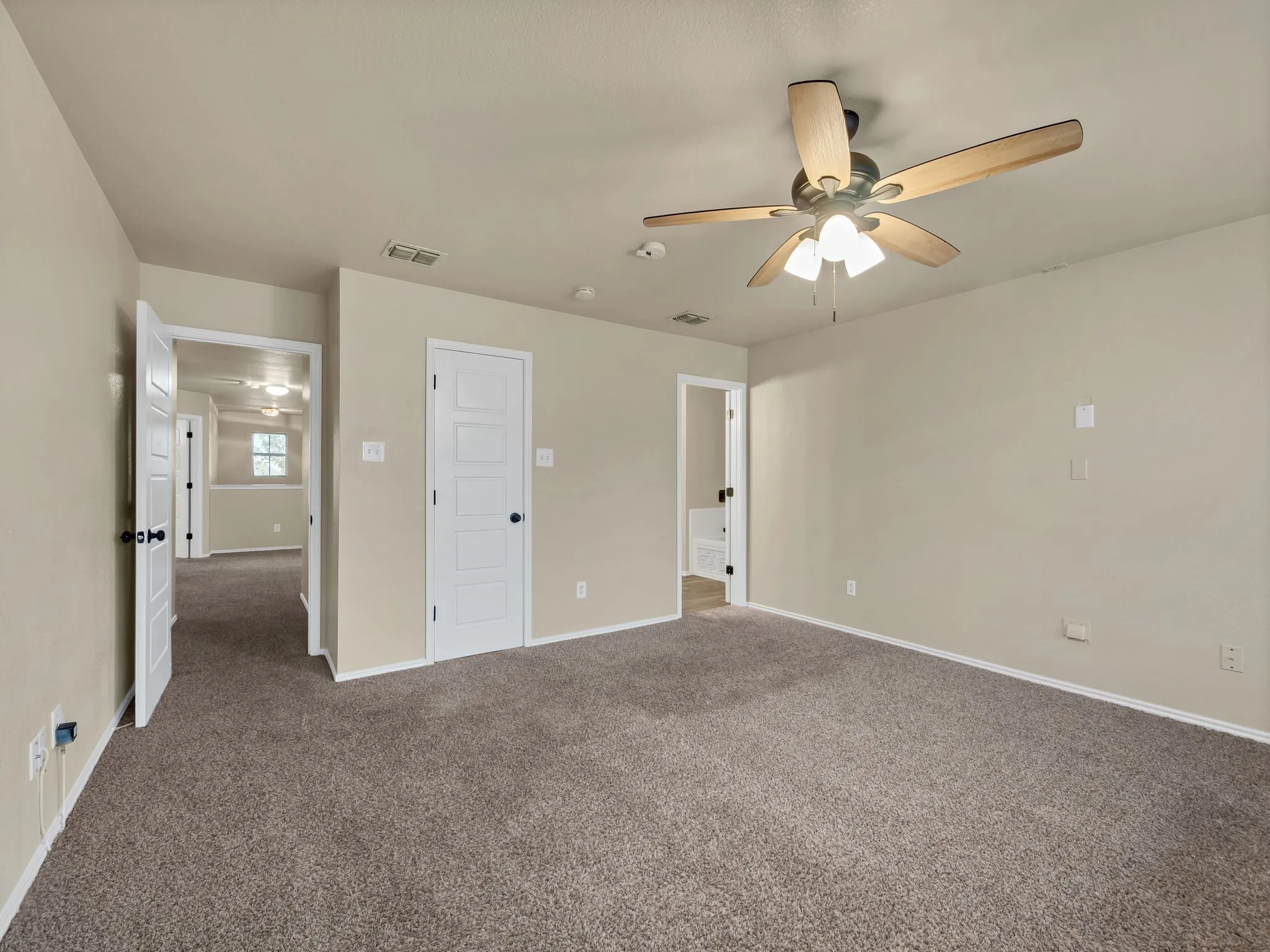 Single Family Residence For Sale in Dallas County , 2917 Mayfair Lane, Lancaster, Texas 75134, 4 Bedroom, 3 Bathroom, 2 Garage spaces, 2,285 Sqft, built in 2004, mls#21284612, Real Estate Agent in Lancaster, Homes For Sale in Dallas county, Homes For Sale in Lancaster, Realtor in Lancaster Texas, Real Estate Brokerage Independent Realty Texas, Luminita Cordes Realtor