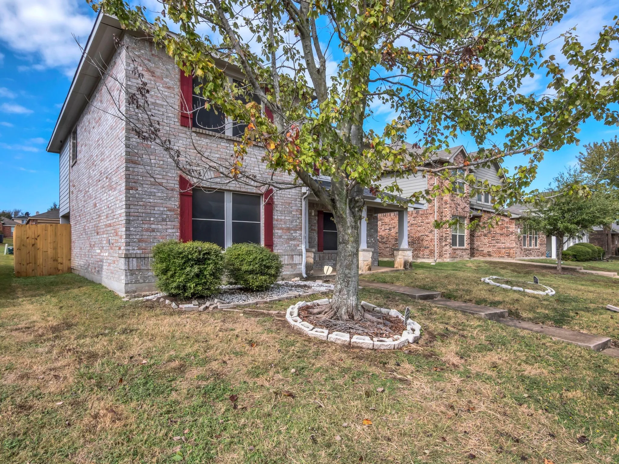 Single Family Residence For Sale in Dallas County , 2917 Mayfair Lane, Lancaster, Texas 75134, 4 Bedroom, 3 Bathroom, 2 Garage spaces, 2,285 Sqft, built in 2004, mls#21284612, Real Estate Agent in Lancaster, Homes For Sale in Dallas county, Homes For Sale in Lancaster, Realtor in Lancaster Texas, Real Estate Brokerage Independent Realty Texas, Luminita Cordes Realtor