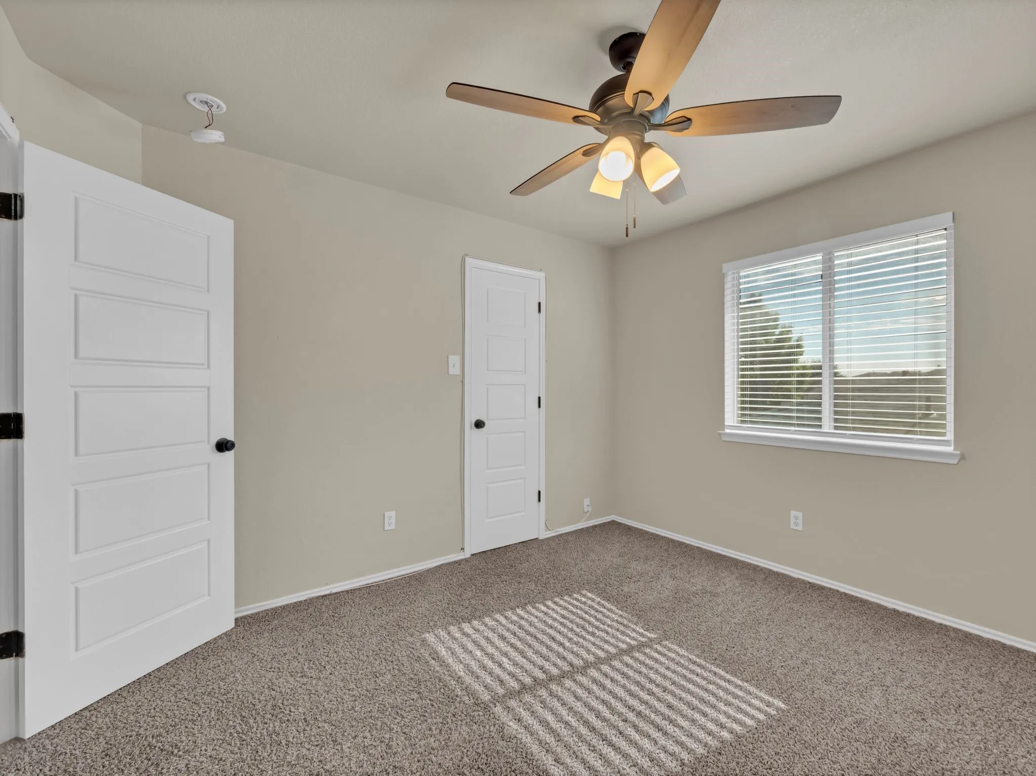 Single Family Residence For Sale in Dallas County , 2917 Mayfair Lane, Lancaster, Texas 75134, 4 Bedroom, 3 Bathroom, 2 Garage spaces, 2,285 Sqft, built in 2004, mls#21284612, Real Estate Agent in Lancaster, Homes For Sale in Dallas county, Homes For Sale in Lancaster, Realtor in Lancaster Texas, Real Estate Brokerage Independent Realty Texas, Luminita Cordes Realtor