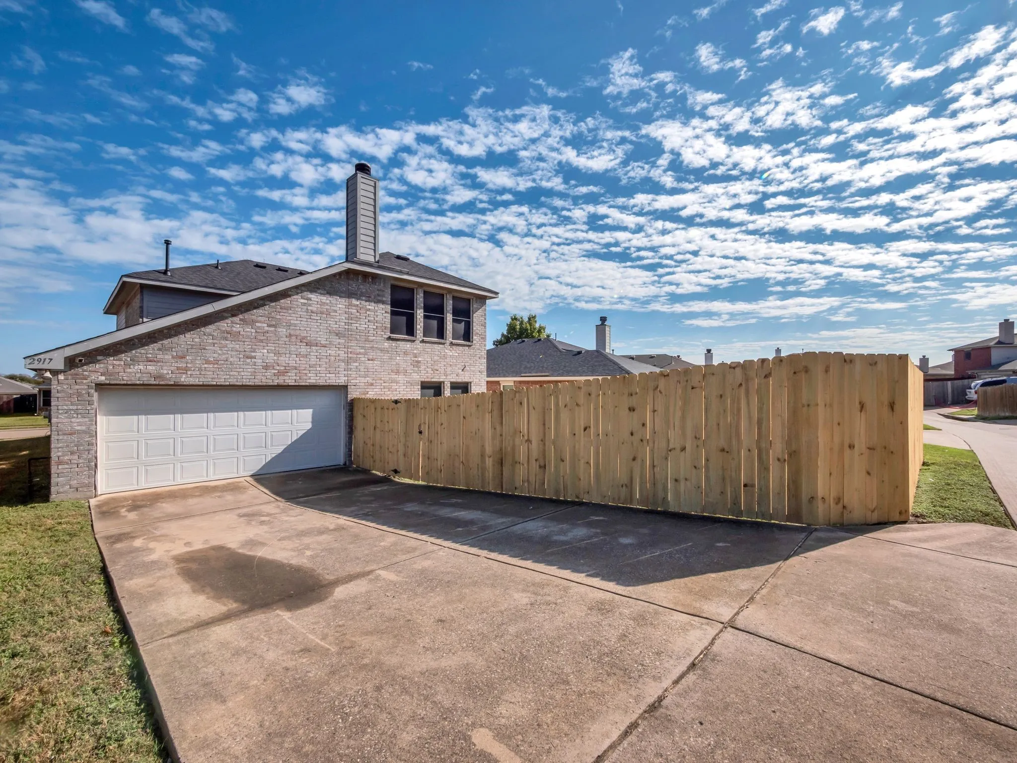 Single Family Residence For Sale in Dallas County , 2917 Mayfair Lane, Lancaster, Texas 75134, 4 Bedroom, 3 Bathroom, 2 Garage spaces, 2,285 Sqft, built in 2004, mls#21284612, Real Estate Agent in Lancaster, Homes For Sale in Dallas county, Homes For Sale in Lancaster, Realtor in Lancaster Texas, Real Estate Brokerage Independent Realty Texas, Luminita Cordes Realtor
