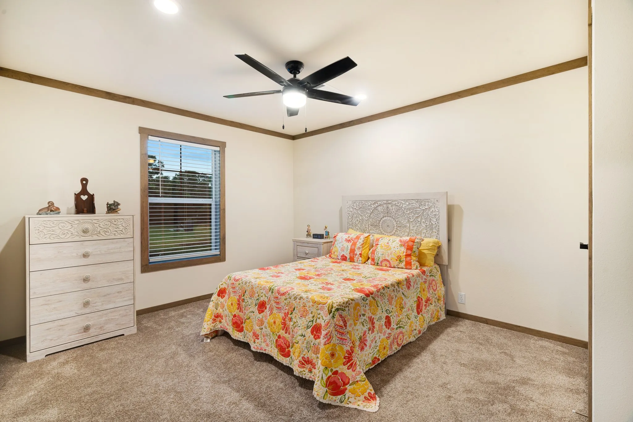 Manufactured Home For Sale in Red River (TX) County , 5889 Farm Road 910, Clarksville, Texas 75426, 3 Bedroom, 3 Bathroom, Garage spaces, 2,040 Sqft, built in 2025, mls#21228507, Real Estate Agent in Clarksville, Homes For Sale in Red River (TX) county, Homes For Sale in Clarksville, Realtor in Clarksville Texas, Real Estate Brokerage Independent Realty Texas, Luminita Cordes Realtor