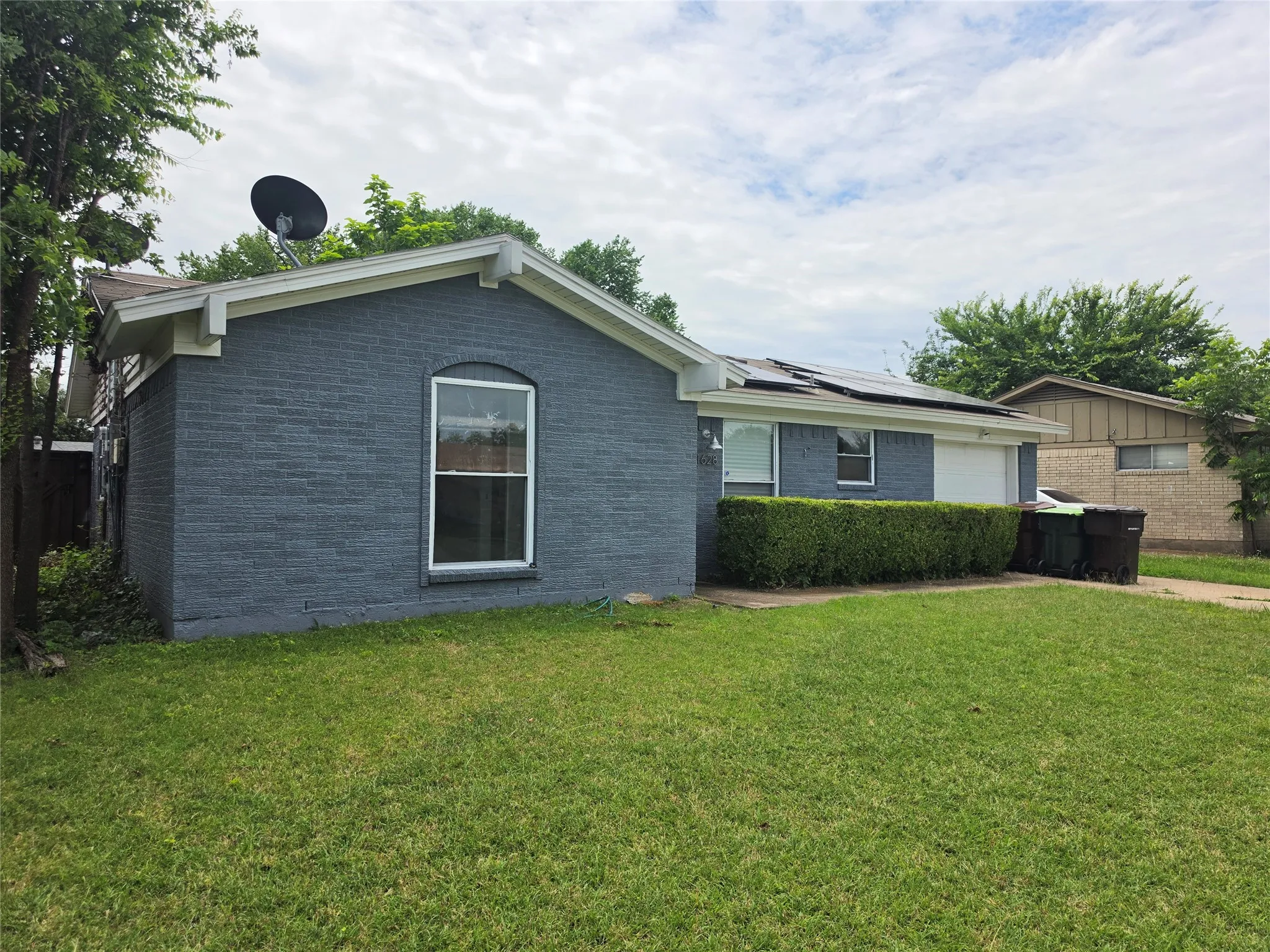 Single Family Residence For Sale in Collin County , 1628 Japonica Lane, Plano, Texas 75074, 3 Bedroom, 2 Bathroom, 1 Garage spaces, 1,014 Sqft, built in 1965, mls#21284494, Real Estate Agent in Plano, Homes For Sale in Collin county, Homes For Sale in Plano, Realtor in Plano Texas, Real Estate Brokerage Independent Realty Texas, Luminita Cordes Realtor