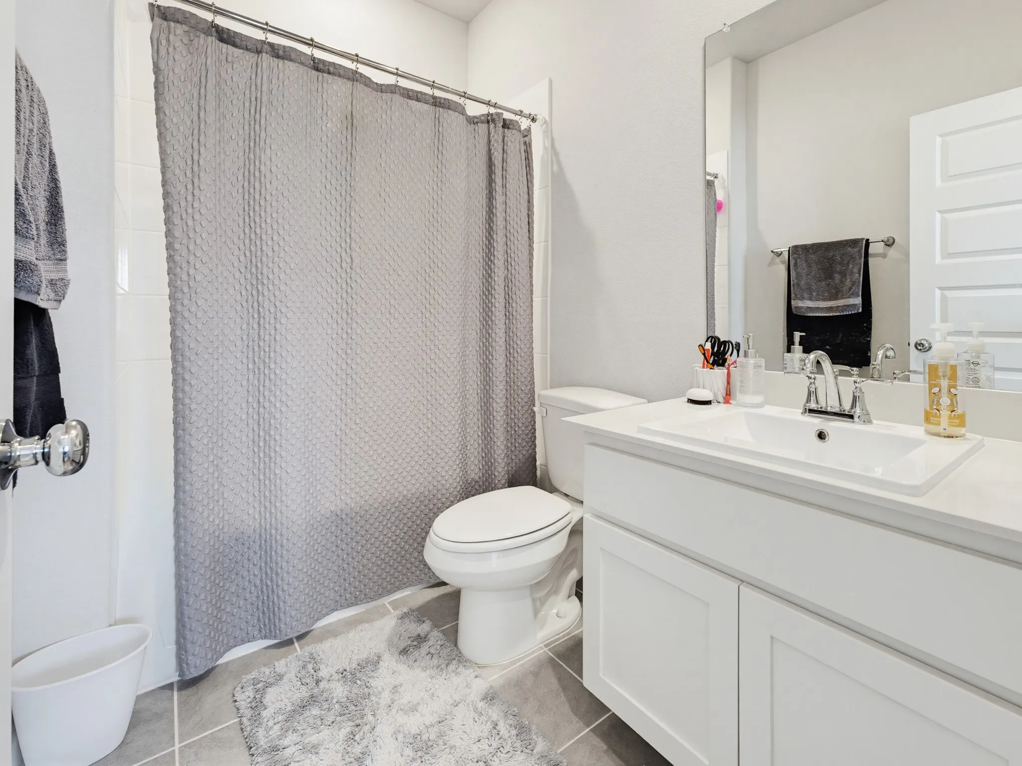 Single Family Residence For Sale in Denton County , 14736 Desert Door Drive, Fort Worth, Texas 76052, 5 Bedroom, 3 Bathroom, 2 Garage spaces, 3,121 Sqft, built in 2024, mls#21280817, Real Estate Agent in Fort Worth, Homes For Sale in Denton county, Homes For Sale in Fort Worth, Realtor in Fort Worth Texas, Real Estate Brokerage Independent Realty Texas, Luminita Cordes Realtor