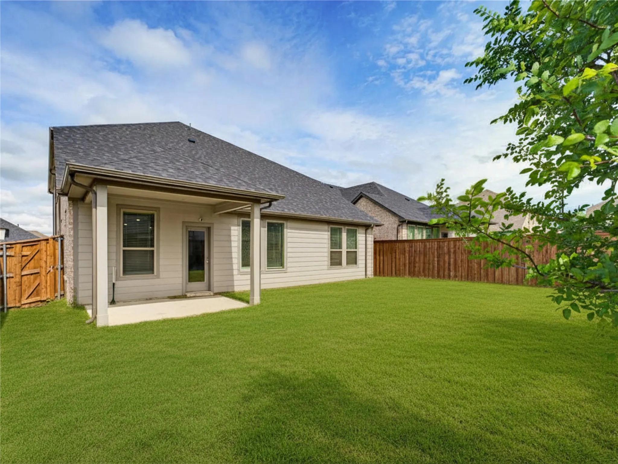 Single Family Residence For Sale in Denton County , 14736 Desert Door Drive, Fort Worth, Texas 76052, 5 Bedroom, 3 Bathroom, 2 Garage spaces, 3,121 Sqft, built in 2024, mls#21280817, Real Estate Agent in Fort Worth, Homes For Sale in Denton county, Homes For Sale in Fort Worth, Realtor in Fort Worth Texas, Real Estate Brokerage Independent Realty Texas, Luminita Cordes Realtor