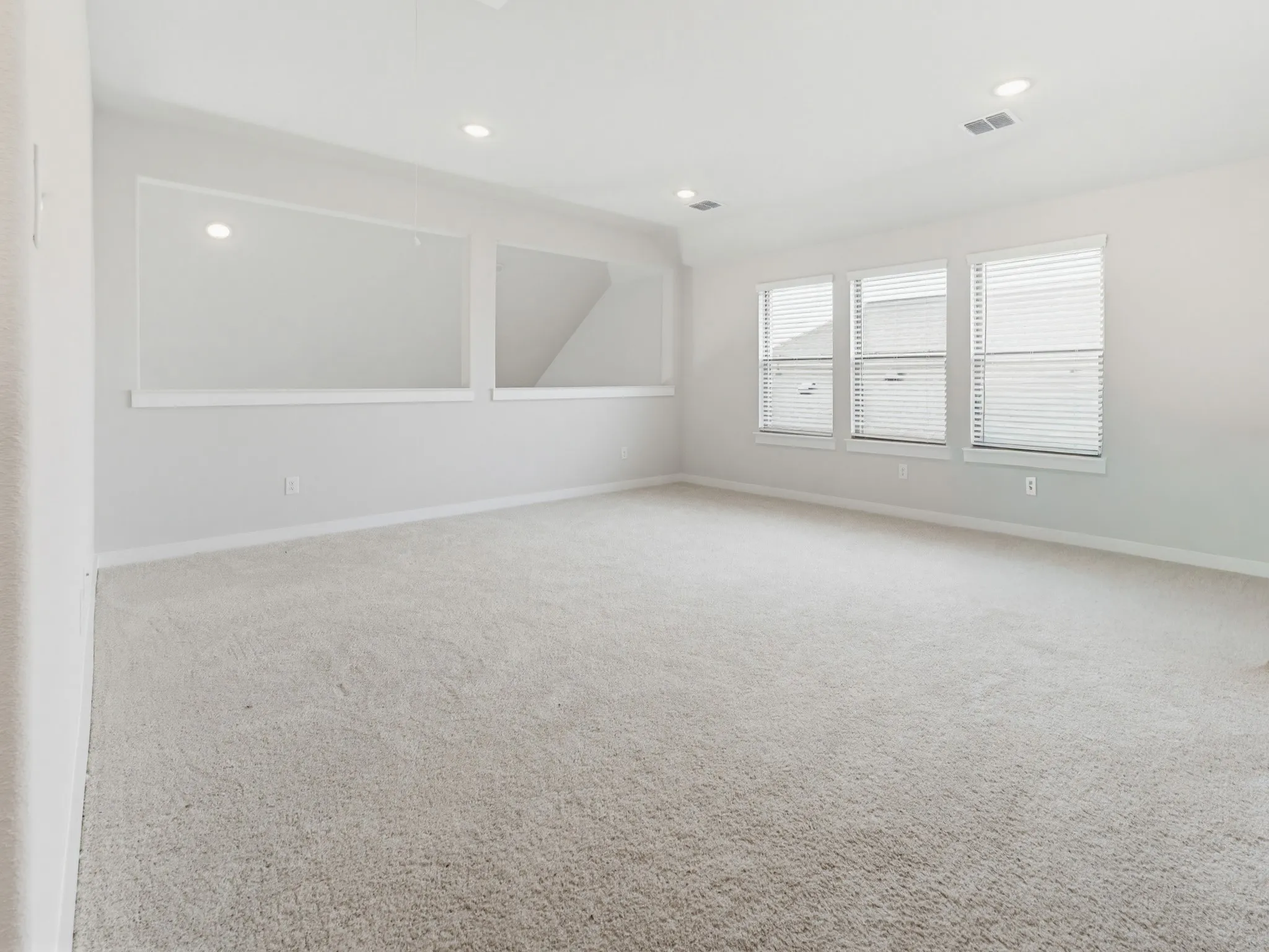 Single Family Residence For Sale in Denton County , 14736 Desert Door Drive, Fort Worth, Texas 76052, 5 Bedroom, 3 Bathroom, 2 Garage spaces, 3,121 Sqft, built in 2024, mls#21280817, Real Estate Agent in Fort Worth, Homes For Sale in Denton county, Homes For Sale in Fort Worth, Realtor in Fort Worth Texas, Real Estate Brokerage Independent Realty Texas, Luminita Cordes Realtor
