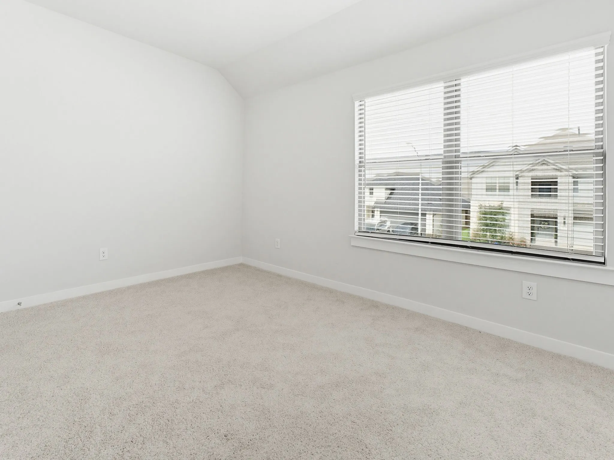 Single Family Residence For Sale in Denton County , 14736 Desert Door Drive, Fort Worth, Texas 76052, 5 Bedroom, 3 Bathroom, 2 Garage spaces, 3,121 Sqft, built in 2024, mls#21280817, Real Estate Agent in Fort Worth, Homes For Sale in Denton county, Homes For Sale in Fort Worth, Realtor in Fort Worth Texas, Real Estate Brokerage Independent Realty Texas, Luminita Cordes Realtor