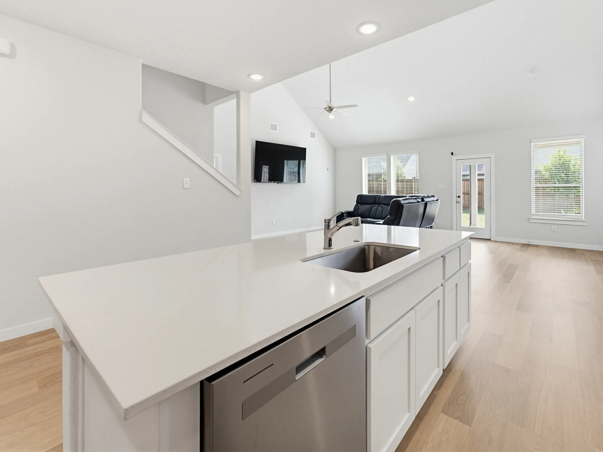 Single Family Residence For Sale in Denton County , 14736 Desert Door Drive, Fort Worth, Texas 76052, 5 Bedroom, 3 Bathroom, 2 Garage spaces, 3,121 Sqft, built in 2024, mls#21280817, Real Estate Agent in Fort Worth, Homes For Sale in Denton county, Homes For Sale in Fort Worth, Realtor in Fort Worth Texas, Real Estate Brokerage Independent Realty Texas, Luminita Cordes Realtor