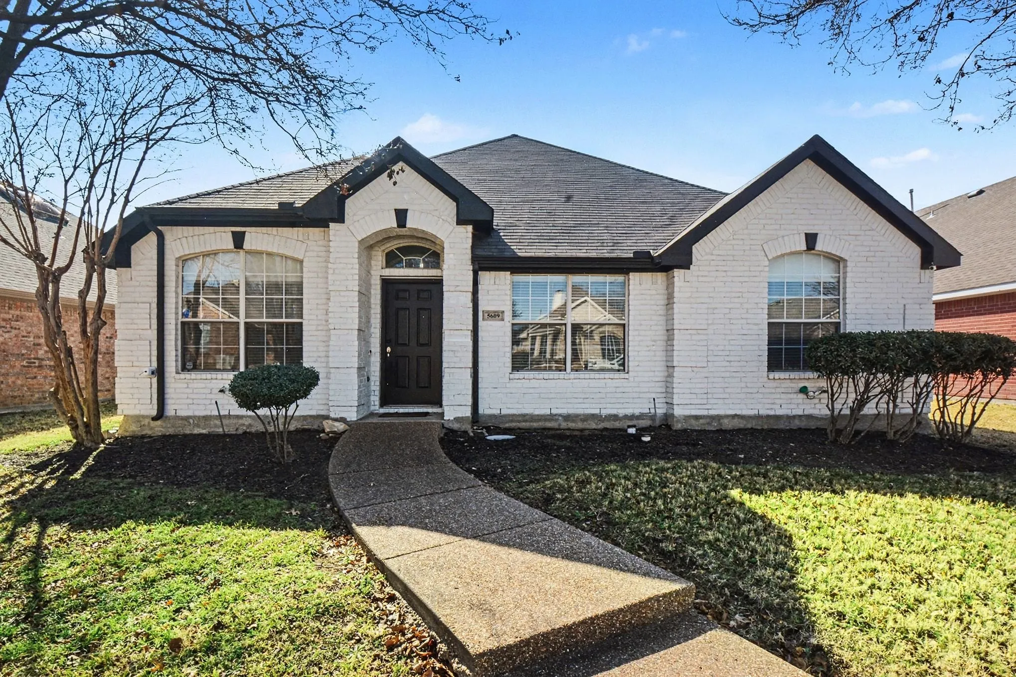 Single Family Residence For Sale in Denton County , 5609 Phoenix Drive, The Colony, Texas 75056, 3 Bedroom, 2 Bathroom, 2 Garage spaces, 2,030 Sqft, built in 2001, mls#21284404, Real Estate Agent in The Colony, Homes For Sale in Denton county, Homes For Sale in The Colony, Realtor in The Colony Texas, Real Estate Brokerage Independent Realty Texas, Luminita Cordes Realtor