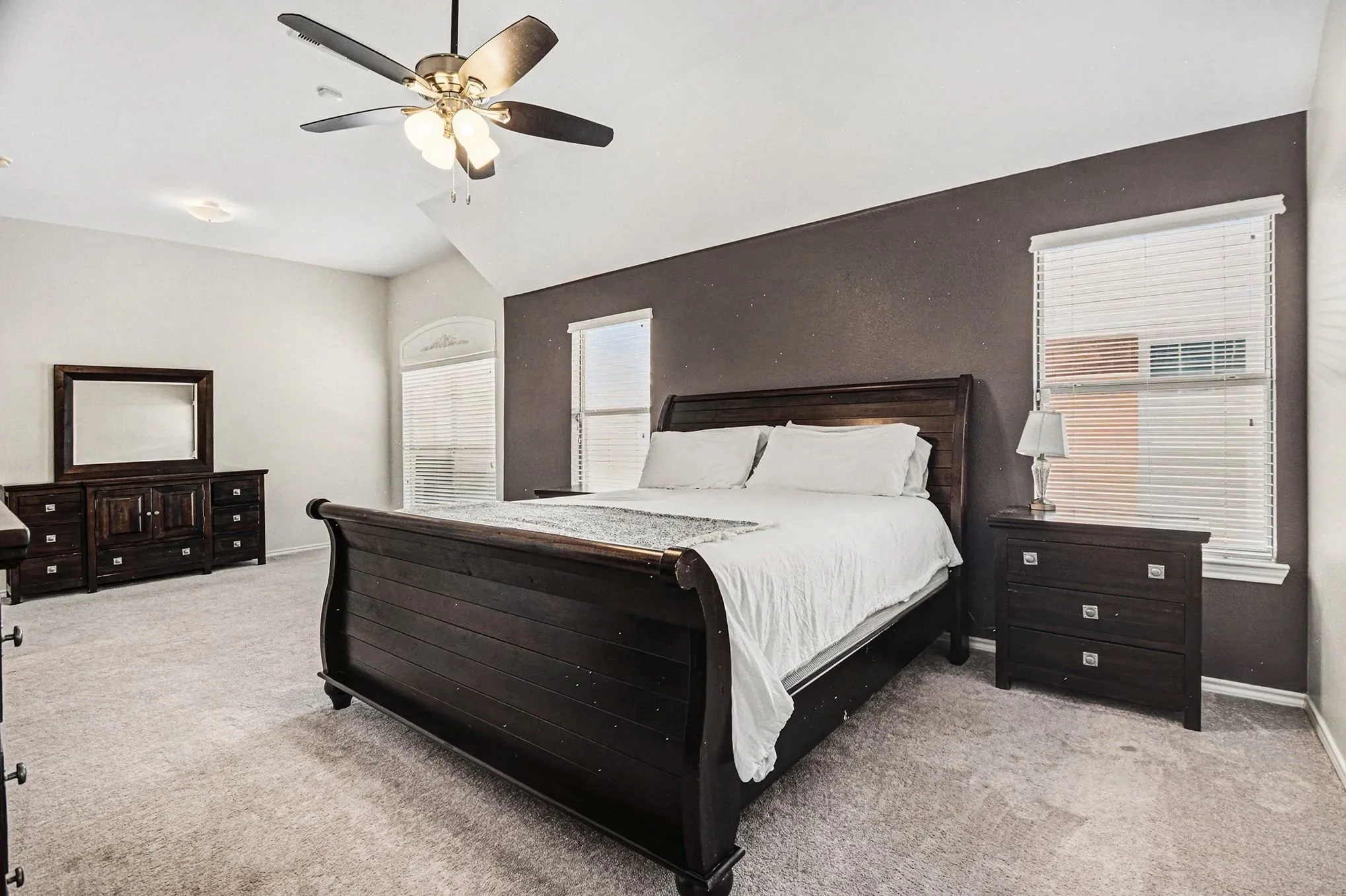 Single Family Residence For Sale in Denton County , 5609 Phoenix Drive, The Colony, Texas 75056, 3 Bedroom, 2 Bathroom, 2 Garage spaces, 2,030 Sqft, built in 2001, mls#21284404, Real Estate Agent in The Colony, Homes For Sale in Denton county, Homes For Sale in The Colony, Realtor in The Colony Texas, Real Estate Brokerage Independent Realty Texas, Luminita Cordes Realtor