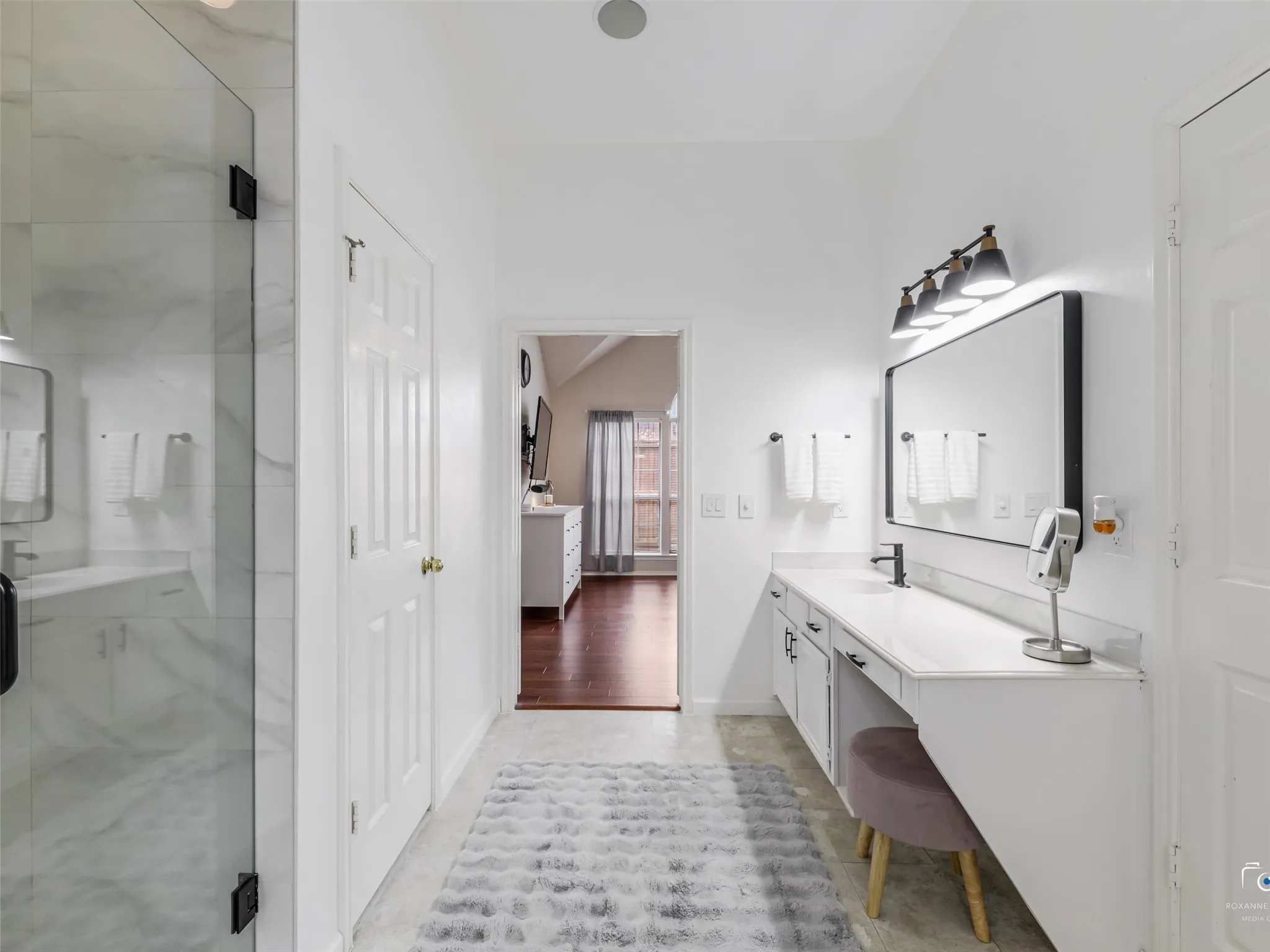 Primary bath has been beautifully renovated.