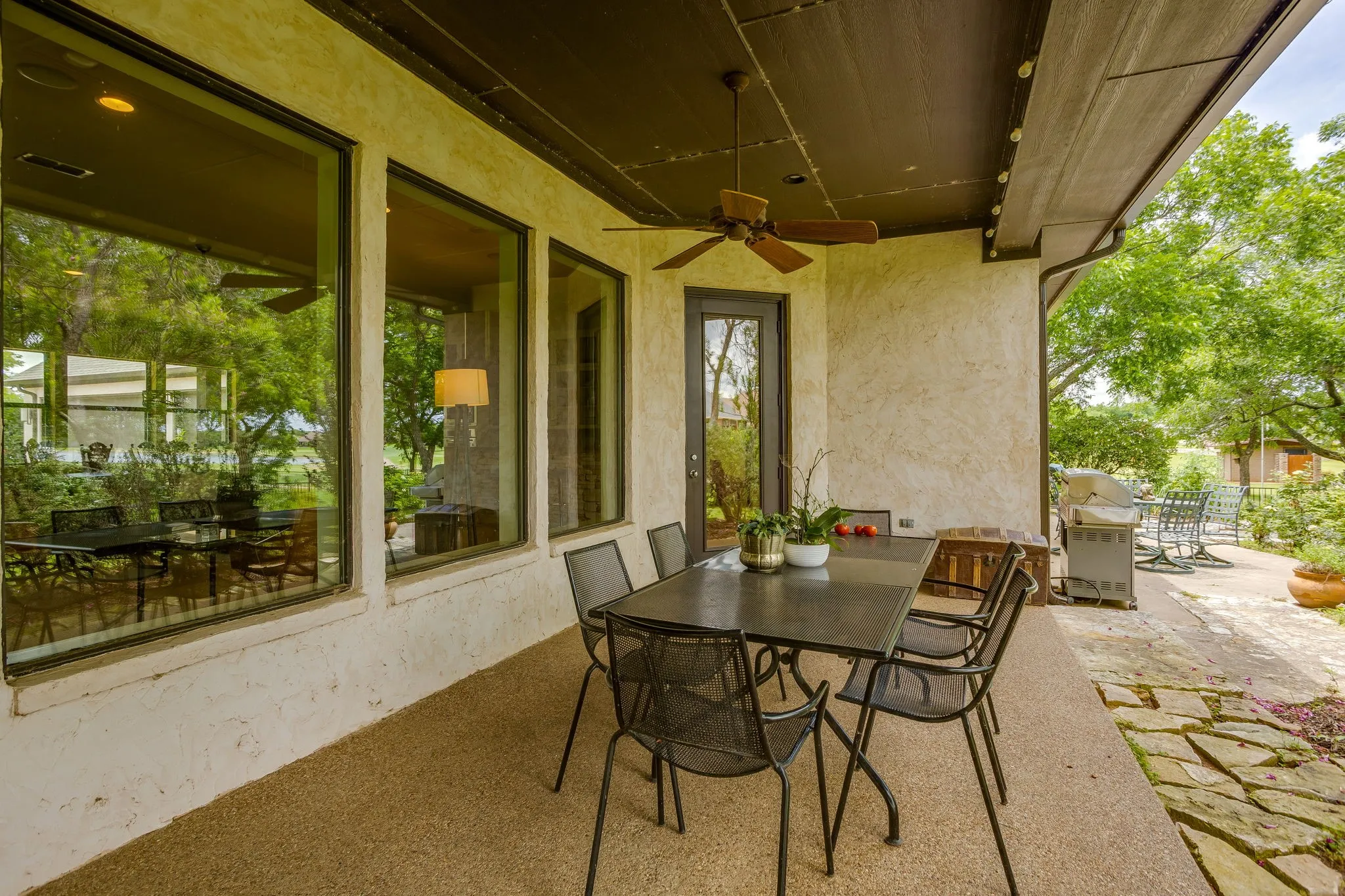 Single Family Residence For Sale in Hood County , 5604 Medinah Court, Granbury, Texas 76049, 3 Bedroom, 3 Bathroom, 3 Garage spaces, 3,099 Sqft, built in 2010, mls#21283604, Real Estate Agent in Granbury, Homes For Sale in Hood county, Homes For Sale in Granbury, Realtor in Granbury Texas, Real Estate Brokerage Independent Realty Texas, Luminita Cordes Realtor
