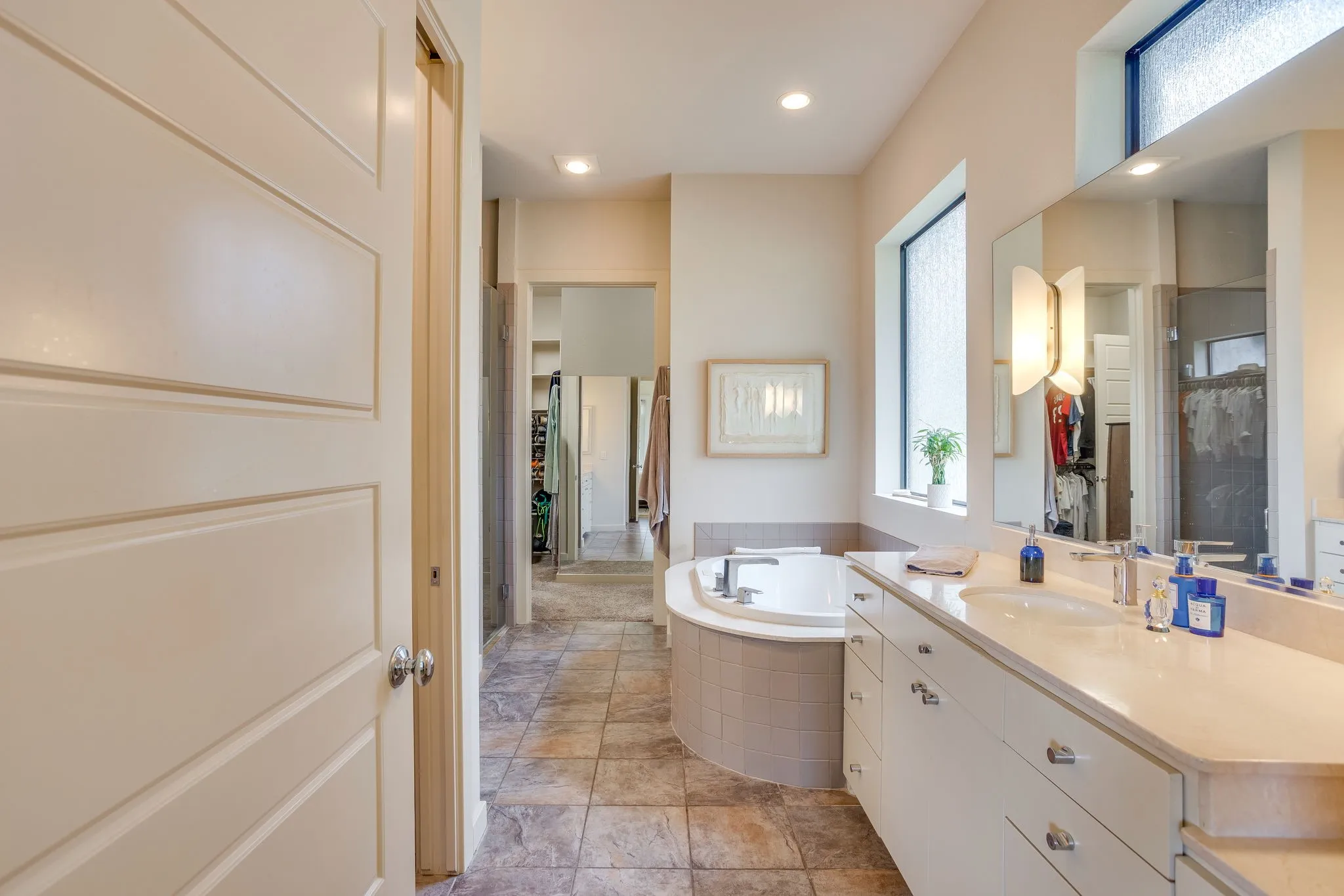 Single Family Residence For Sale in Hood County , 5604 Medinah Court, Granbury, Texas 76049, 3 Bedroom, 3 Bathroom, 3 Garage spaces, 3,099 Sqft, built in 2010, mls#21283604, Real Estate Agent in Granbury, Homes For Sale in Hood county, Homes For Sale in Granbury, Realtor in Granbury Texas, Real Estate Brokerage Independent Realty Texas, Luminita Cordes Realtor