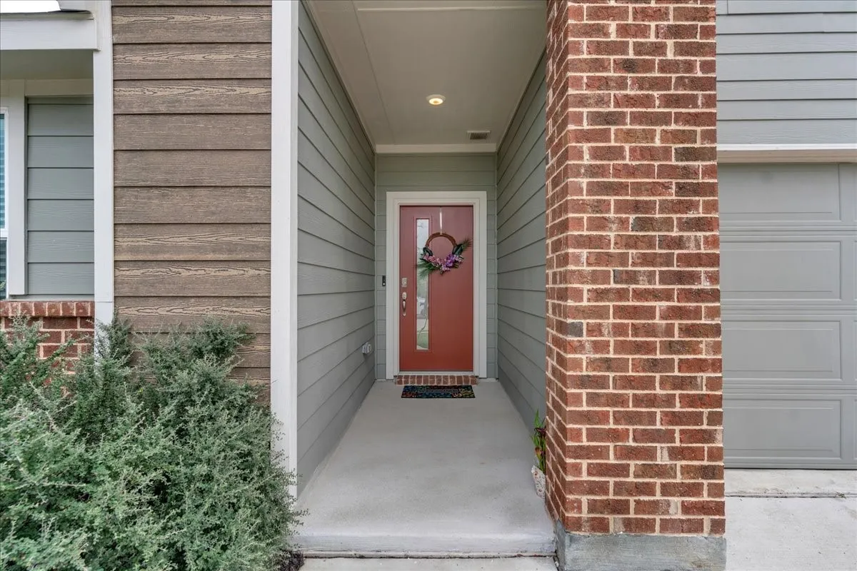 Single Family Residence For Sale in Johnson County , 732 Trinity Park Trail, Alvarado, Texas 76009, 4 Bedrooms, 2 Bathrooms, 2 Garage spaces, 1,865 Sqft, built in 2023, Price $310,000, mls#21284409, Real Estate Agent in Alvarado, Homes For Sale in Johnson county, Homes For Sale in Alvarado, Realtor in Alvarado Texas, Real Estate Brokerage Independent Realty Texas, Luminita Cordes Realtor