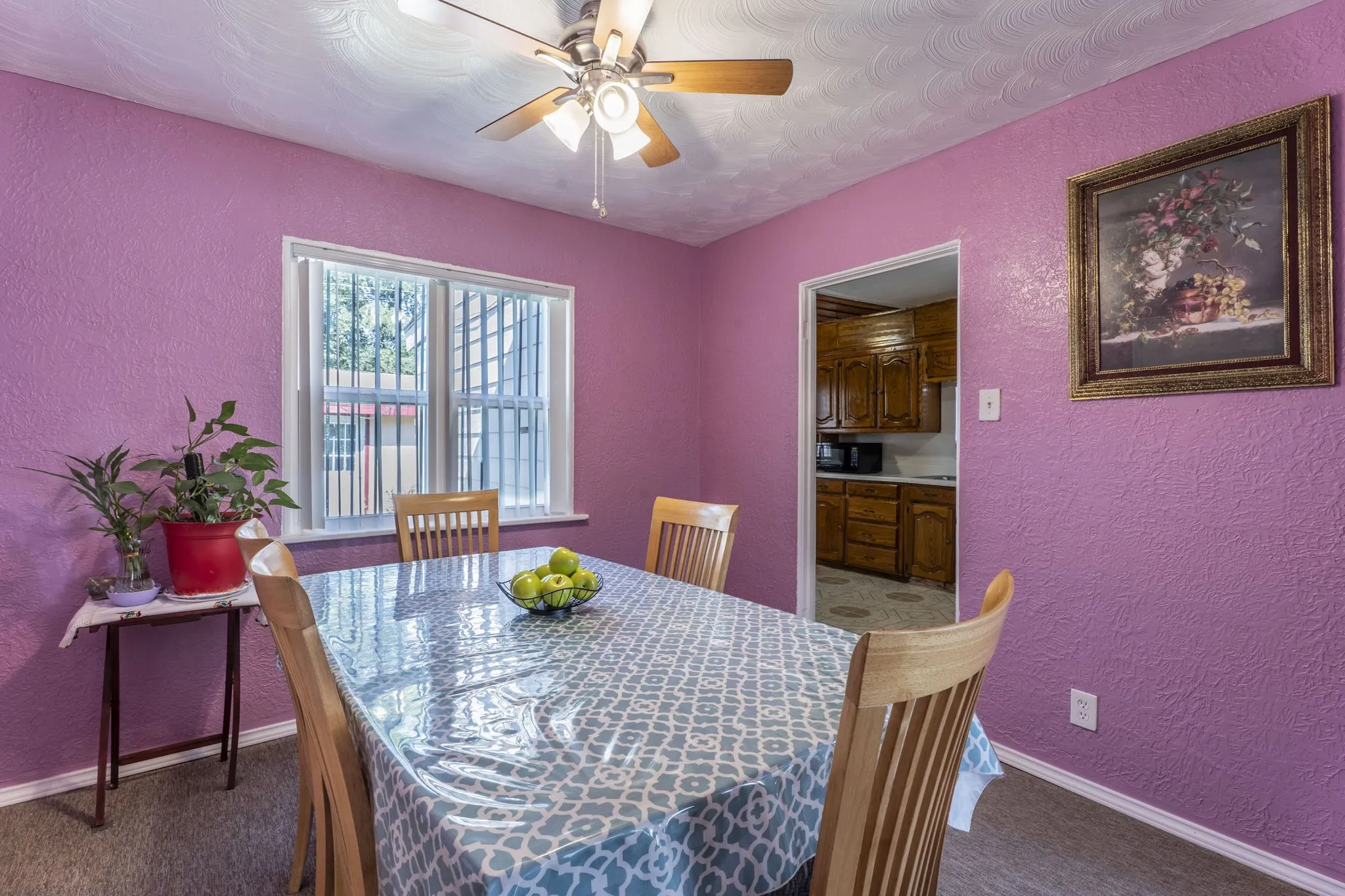 Single Family Residence For Sale in Dallas County , 3055 Frio Drive, Dallas, Texas 75216, 2 Bedrooms, 1 Bathroom, Garage spaces, 1,015 Sqft, built in 1948, Price $225,000, mls#21283744, Real Estate Agent in Dallas, Homes For Sale in Dallas county, Homes For Sale in Dallas, Realtor in Dallas Texas, Real Estate Brokerage Independent Realty Texas, Luminita Cordes Realtor