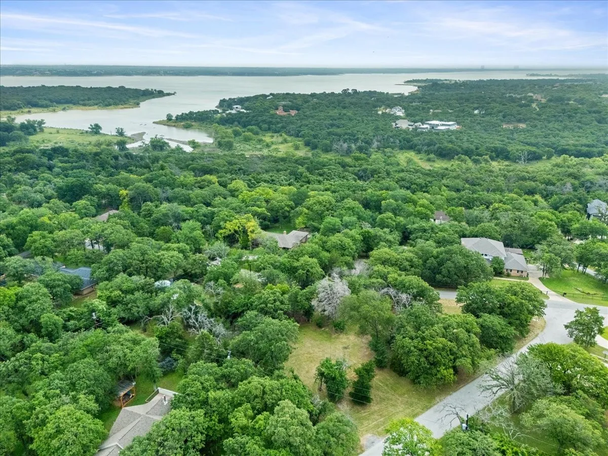 Improved Land For Sale in Tarrant County , 3330 Southlake Park Road, Southlake, Texas 76092, 0, 0, Garage spaces, 0 Sqft, built in 1965, Price $899,000, mls#21284004, Real Estate Agent in Southlake, Homes For Sale in Tarrant county, Homes For Sale in Southlake, Realtor in Southlake Texas, Real Estate Brokerage Independent Realty Texas, Luminita Cordes Realtor