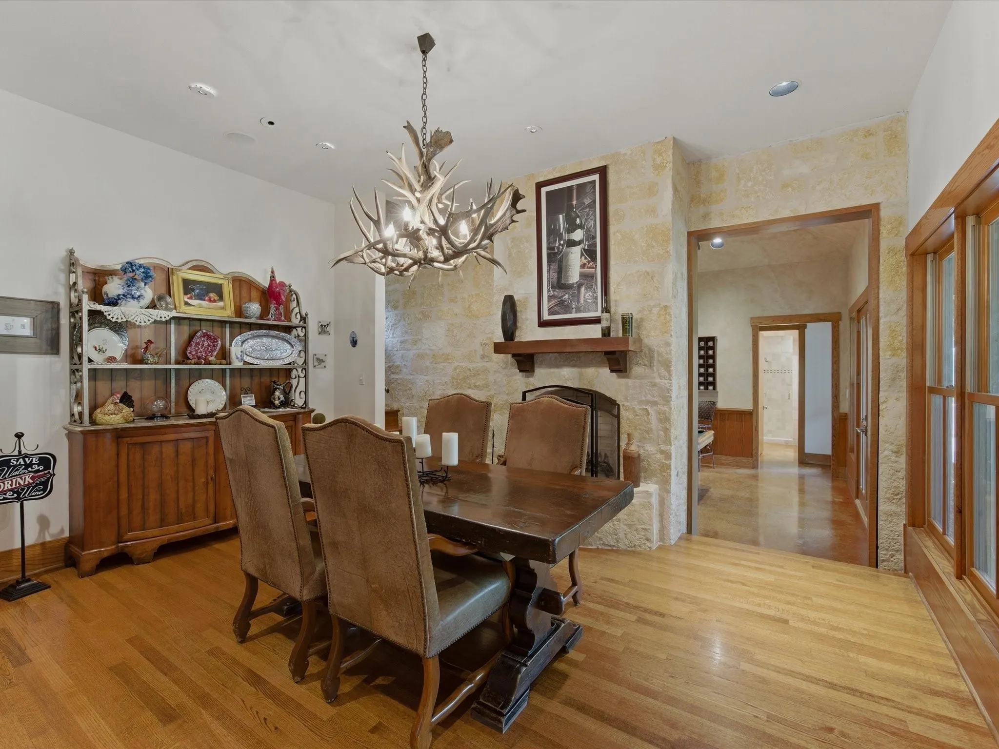 Single Family Residence For Sale in Parker County , 151 Trinity Bluffs Road, Aledo, Texas 76008, 5 Bedrooms, 5 Bathrooms, 3 Garage spaces, 6,924 Sqft, built in 2000, Price $6,499,000, mls#21280807, Real Estate Agent in Aledo, Homes For Sale in Parker county, Homes For Sale in Aledo, Realtor in Aledo Texas, Real Estate Brokerage Independent Realty Texas, Luminita Cordes Realtor
