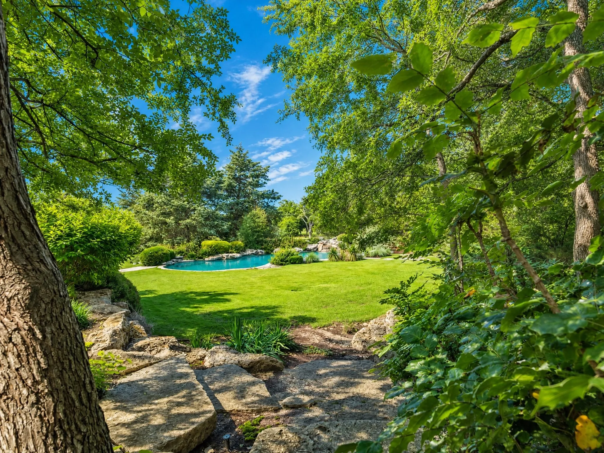 Single Family Residence For Sale in Parker County , 151 Trinity Bluffs Road, Aledo, Texas 76008, 5 Bedrooms, 5 Bathrooms, 3 Garage spaces, 6,924 Sqft, built in 2000, Price $6,499,000, mls#21280807, Real Estate Agent in Aledo, Homes For Sale in Parker county, Homes For Sale in Aledo, Realtor in Aledo Texas, Real Estate Brokerage Independent Realty Texas, Luminita Cordes Realtor