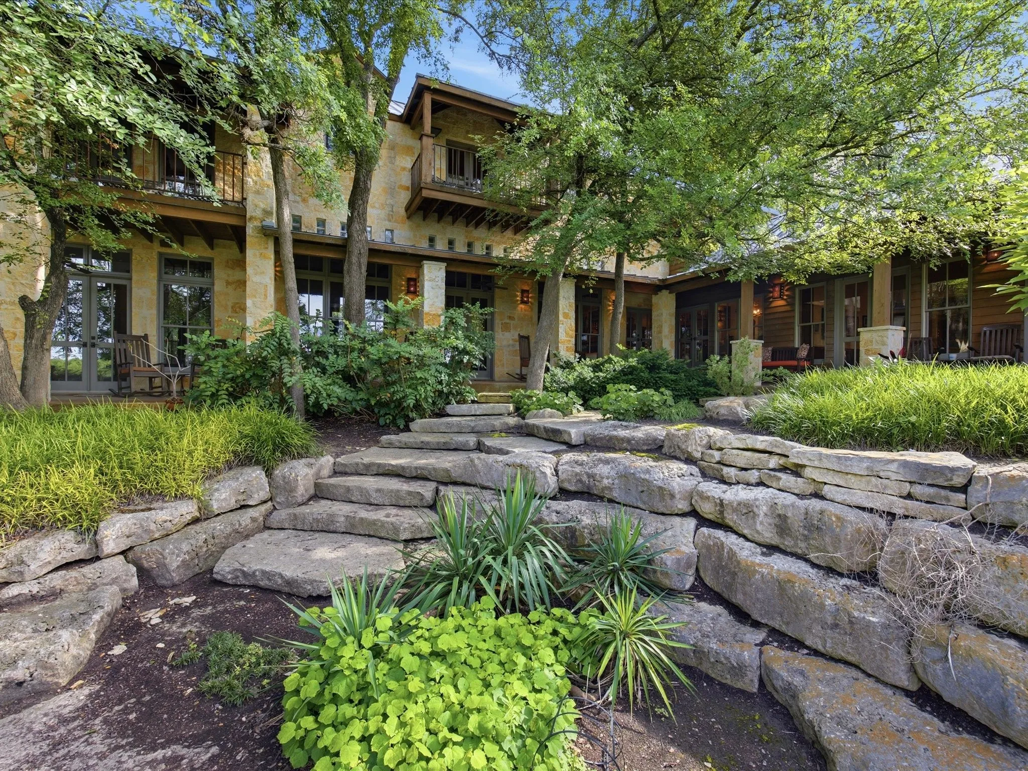 Single Family Residence For Sale in Parker County , 151 Trinity Bluffs Road, Aledo, Texas 76008, 5 Bedrooms, 5 Bathrooms, 3 Garage spaces, 6,924 Sqft, built in 2000, Price $6,499,000, mls#21280807, Real Estate Agent in Aledo, Homes For Sale in Parker county, Homes For Sale in Aledo, Realtor in Aledo Texas, Real Estate Brokerage Independent Realty Texas, Luminita Cordes Realtor