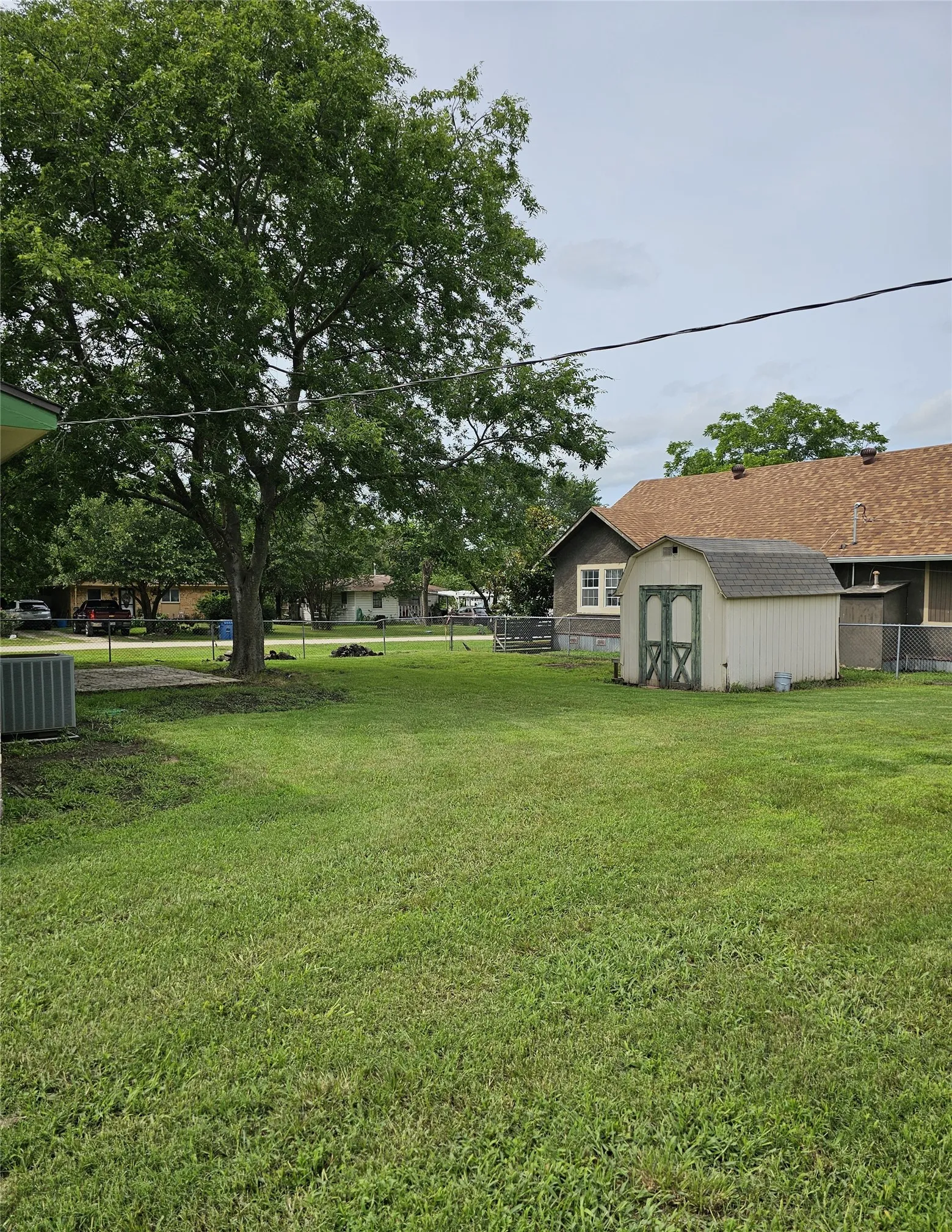 Single Family Residence For Sale in Limestone County , 105 N 3rd Street, Coolidge, Texas 76635, 2 Bedroom, 1 Bathroom, Garage spaces, 952 Sqft, built in 1985, mls#21284267, Real Estate Agent in Coolidge, Homes For Sale in Limestone county, Homes For Sale in Coolidge, Realtor in Coolidge Texas, Real Estate Brokerage Independent Realty Texas, Luminita Cordes Realtor