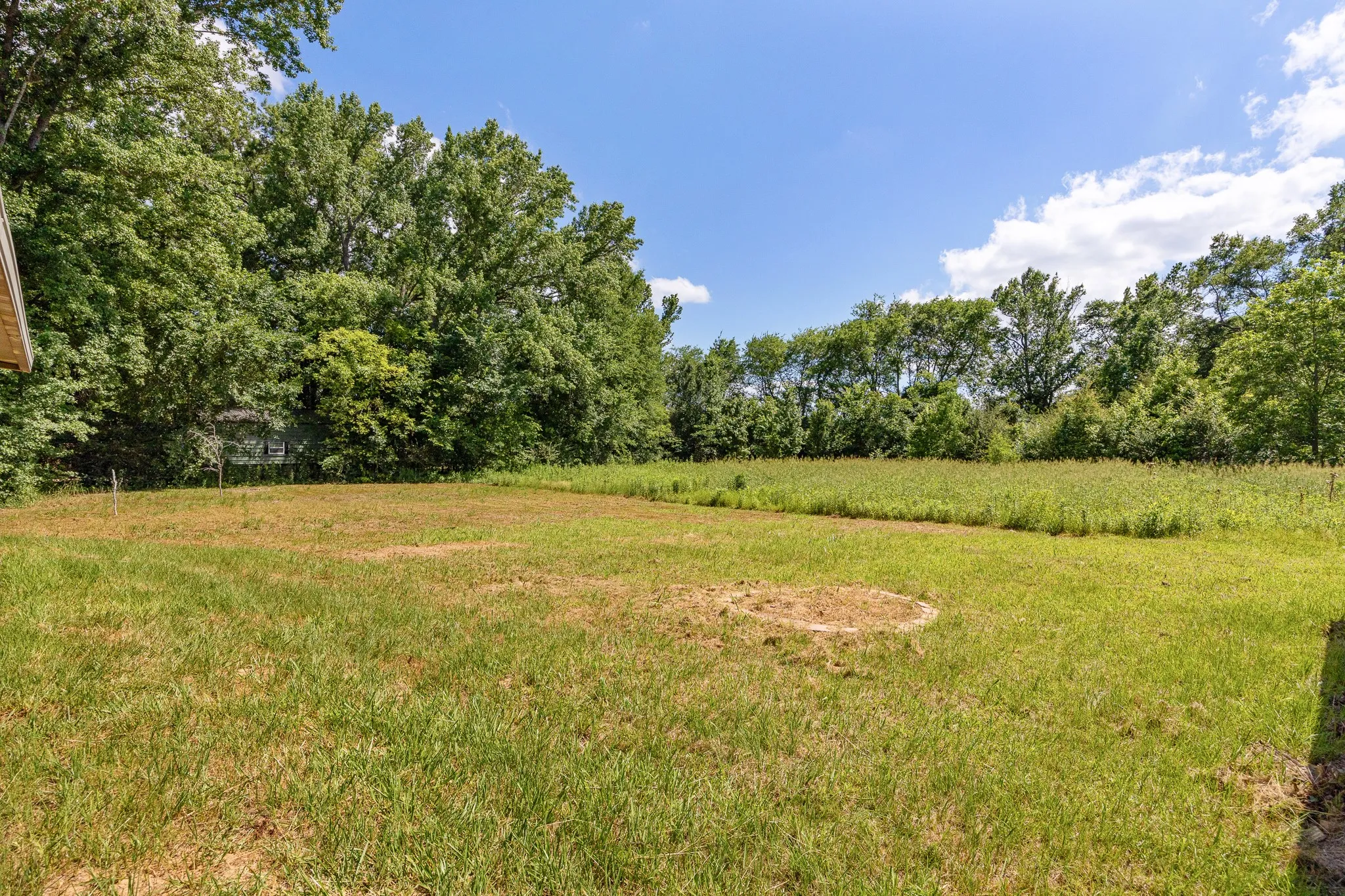 Single Family Residence For Sale in Smith County , 13091 Fm 344 W, Bullard, Texas 75757, 3 Bedroom, 3 Bathroom, 2 Garage spaces, 1,840 Sqft, built in 2002, mls#21280382, Real Estate Agent in Bullard, Homes For Sale in Smith county, Homes For Sale in Bullard, Realtor in Bullard Texas, Real Estate Brokerage Independent Realty Texas, Luminita Cordes Realtor