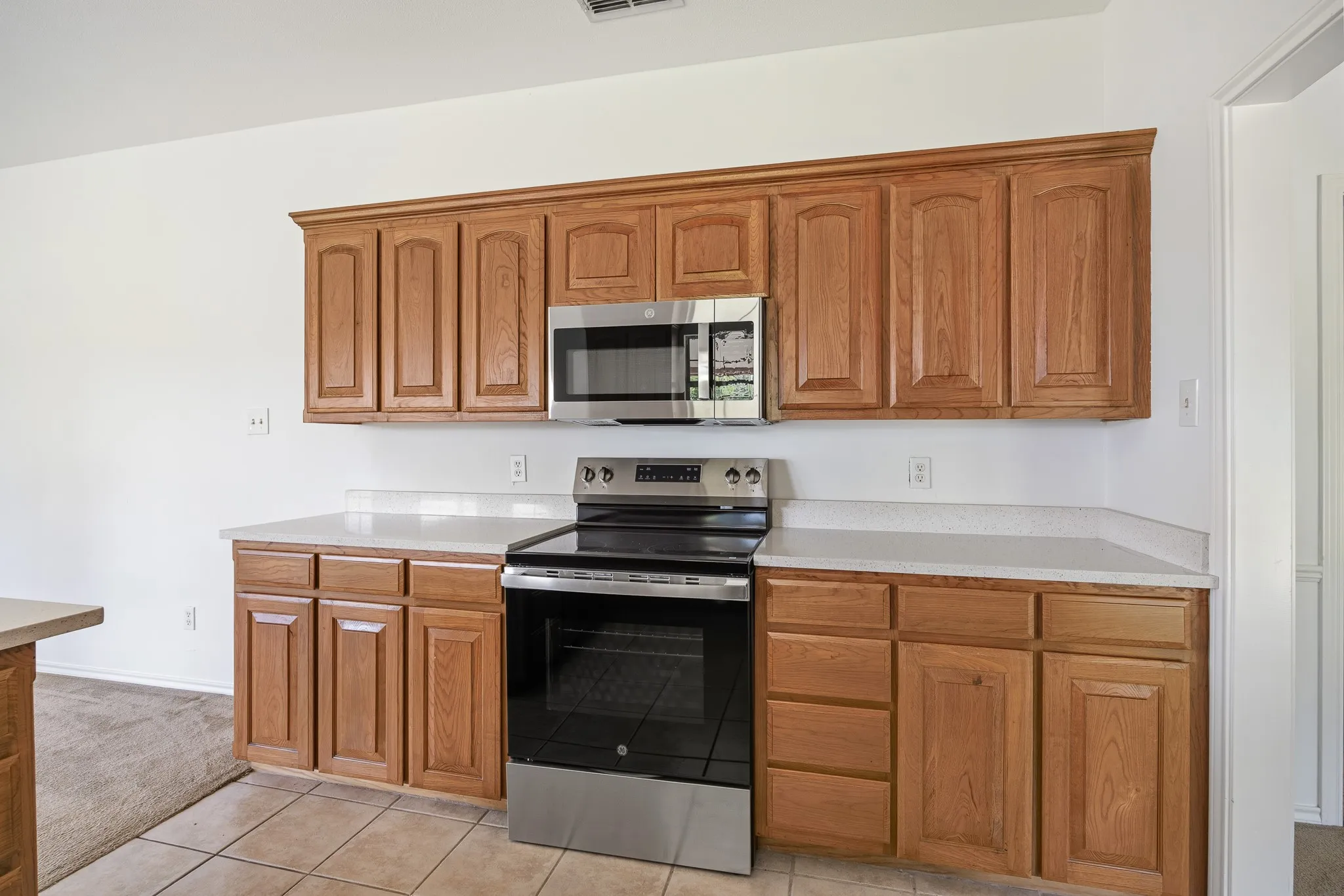Single Family Residence For Sale in Smith County , 13091 Fm 344 W, Bullard, Texas 75757, 3 Bedroom, 3 Bathroom, 2 Garage spaces, 1,840 Sqft, built in 2002, mls#21280382, Real Estate Agent in Bullard, Homes For Sale in Smith county, Homes For Sale in Bullard, Realtor in Bullard Texas, Real Estate Brokerage Independent Realty Texas, Luminita Cordes Realtor