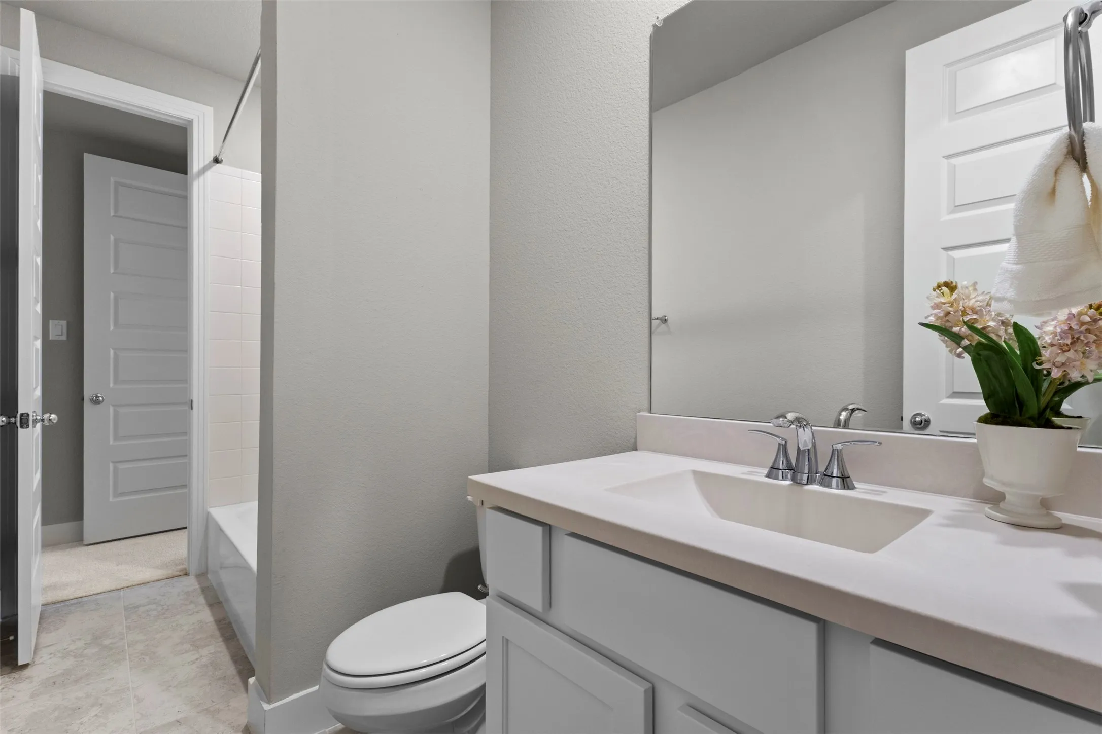 Single Family Residence For Sale in Denton County , 1916 Pelham Drive, Aubrey, Texas 76227, 4 Bedroom, 3 Bathroom, 2 Garage spaces, 1,971 Sqft, built in 2022, mls#21284731, Real Estate Agent in Aubrey, Homes For Sale in Denton county, Homes For Sale in Aubrey, Realtor in Aubrey Texas, Real Estate Brokerage Independent Realty Texas, Luminita Cordes Realtor