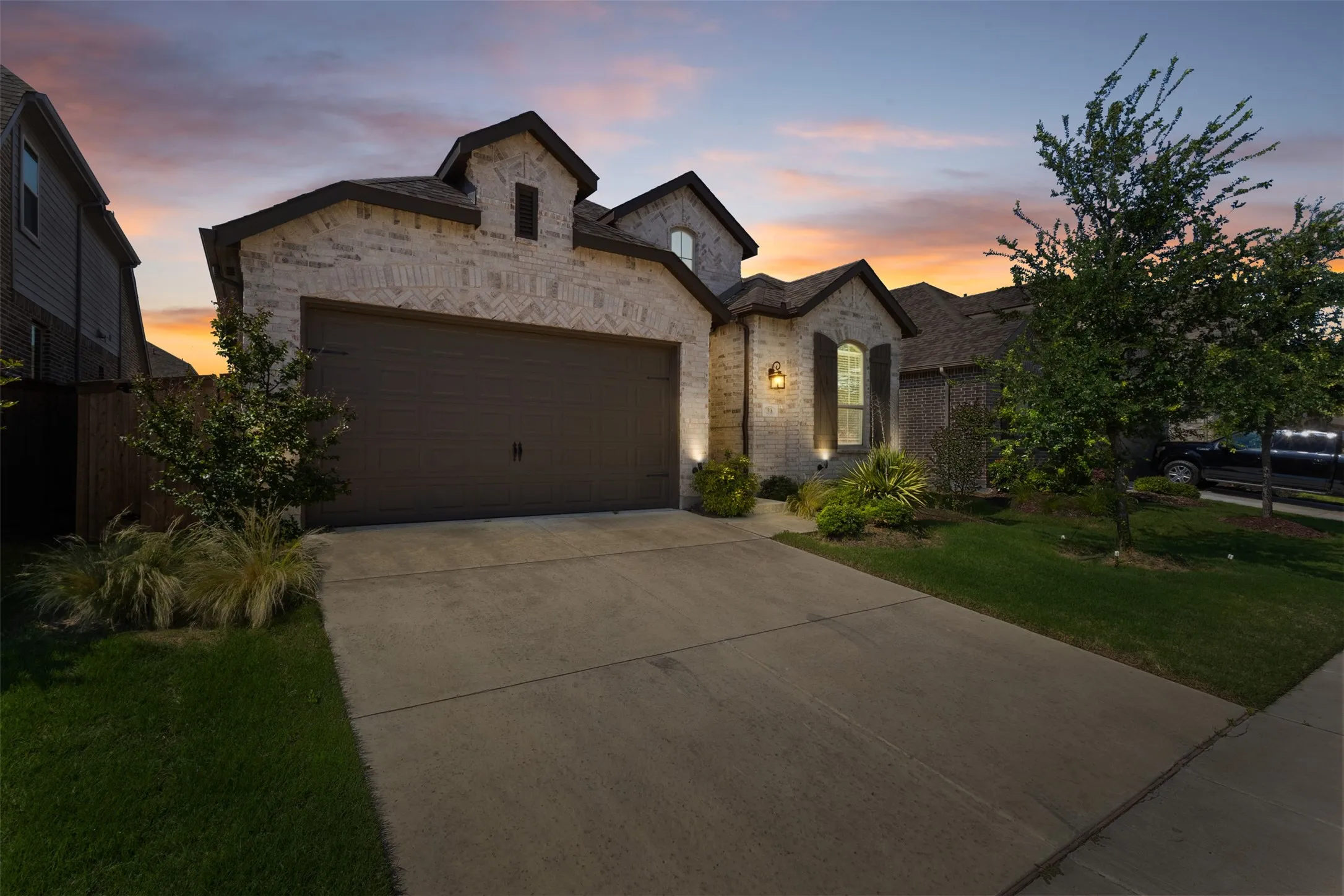 Single Family Residence For Sale in Denton County , 1916 Pelham Drive, Aubrey, Texas 76227, 4 Bedroom, 3 Bathroom, 2 Garage spaces, 1,971 Sqft, built in 2022, mls#21284731, Real Estate Agent in Aubrey, Homes For Sale in Denton county, Homes For Sale in Aubrey, Realtor in Aubrey Texas, Real Estate Brokerage Independent Realty Texas, Luminita Cordes Realtor