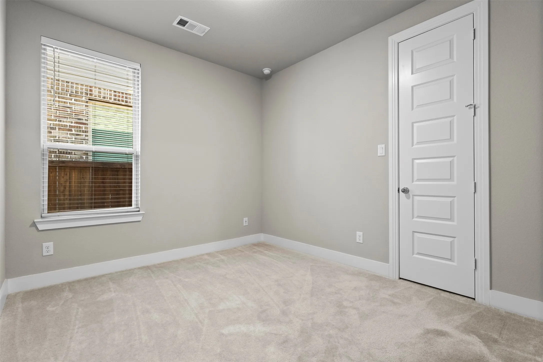 Single Family Residence For Sale in Denton County , 1916 Pelham Drive, Aubrey, Texas 76227, 4 Bedroom, 3 Bathroom, 2 Garage spaces, 1,971 Sqft, built in 2022, mls#21284731, Real Estate Agent in Aubrey, Homes For Sale in Denton county, Homes For Sale in Aubrey, Realtor in Aubrey Texas, Real Estate Brokerage Independent Realty Texas, Luminita Cordes Realtor