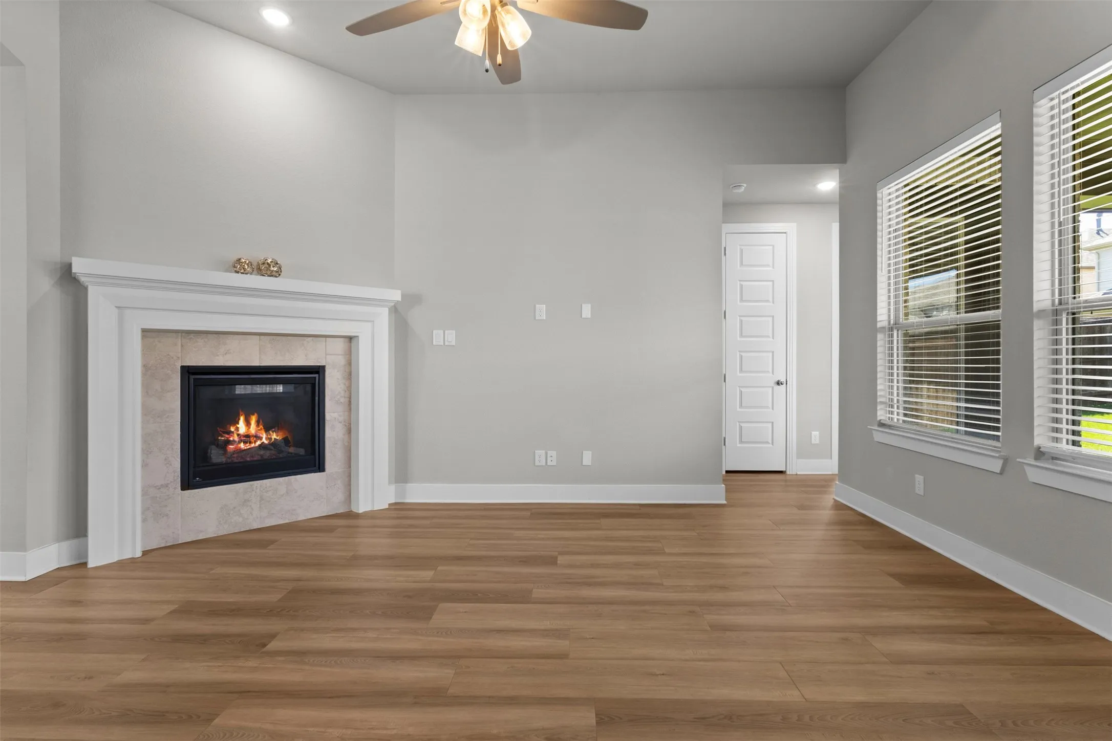 Single Family Residence For Sale in Denton County , 1916 Pelham Drive, Aubrey, Texas 76227, 4 Bedroom, 3 Bathroom, 2 Garage spaces, 1,971 Sqft, built in 2022, mls#21284731, Real Estate Agent in Aubrey, Homes For Sale in Denton county, Homes For Sale in Aubrey, Realtor in Aubrey Texas, Real Estate Brokerage Independent Realty Texas, Luminita Cordes Realtor