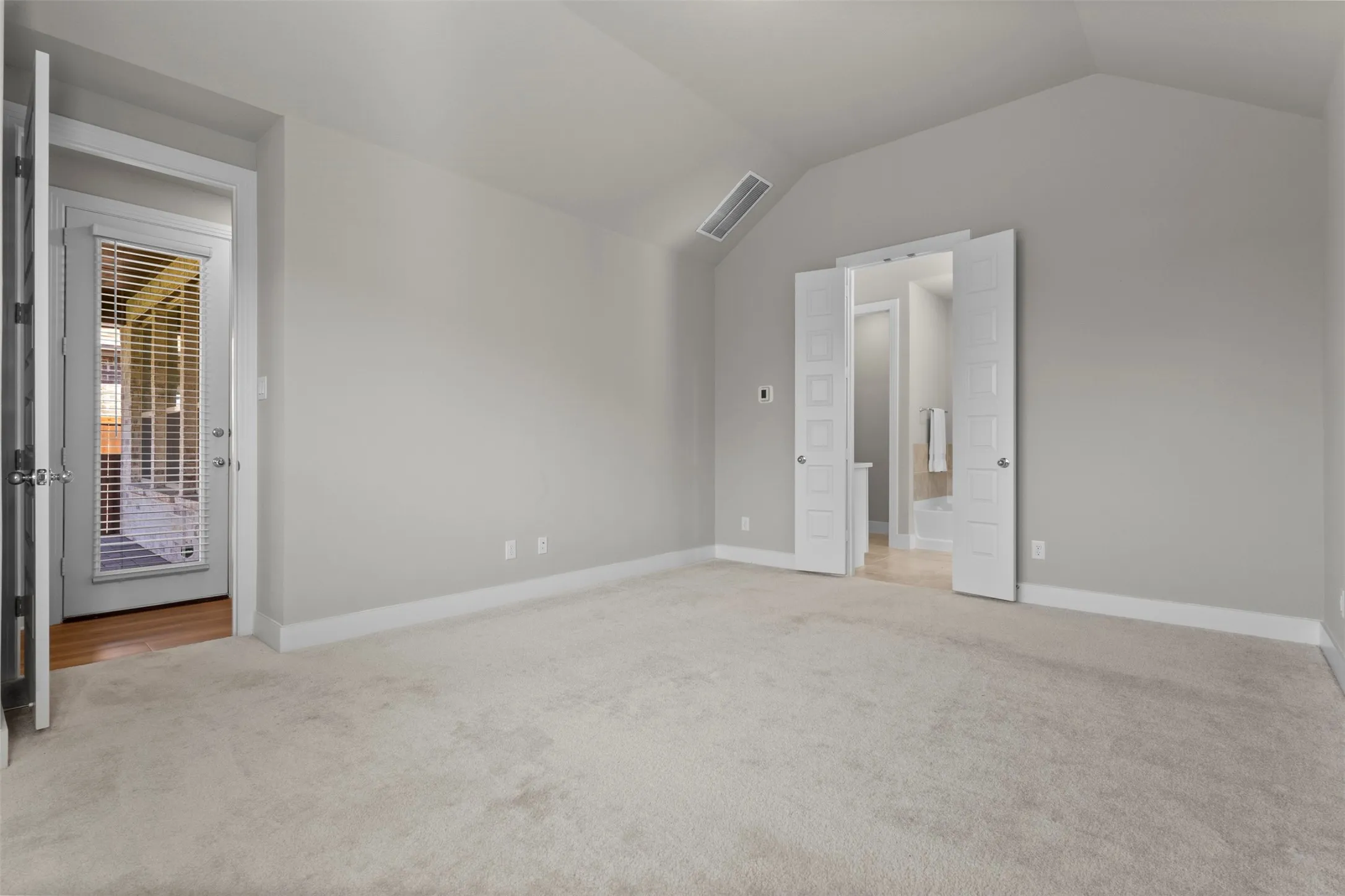Single Family Residence For Sale in Denton County , 1916 Pelham Drive, Aubrey, Texas 76227, 4 Bedroom, 3 Bathroom, 2 Garage spaces, 1,971 Sqft, built in 2022, mls#21284731, Real Estate Agent in Aubrey, Homes For Sale in Denton county, Homes For Sale in Aubrey, Realtor in Aubrey Texas, Real Estate Brokerage Independent Realty Texas, Luminita Cordes Realtor