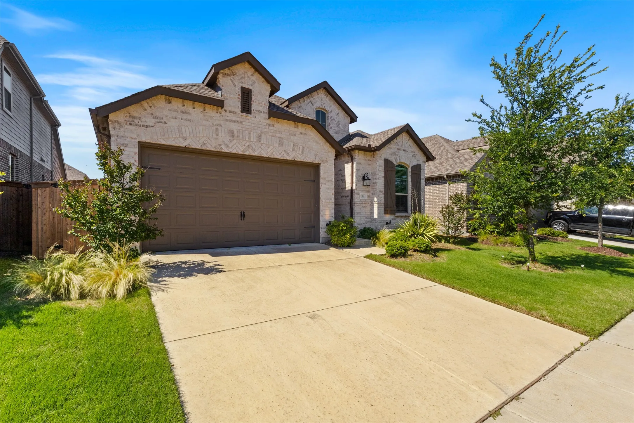 Single Family Residence For Sale in Denton County , 1916 Pelham Drive, Aubrey, Texas 76227, 4 Bedroom, 3 Bathroom, 2 Garage spaces, 1,971 Sqft, built in 2022, mls#21284731, Real Estate Agent in Aubrey, Homes For Sale in Denton county, Homes For Sale in Aubrey, Realtor in Aubrey Texas, Real Estate Brokerage Independent Realty Texas, Luminita Cordes Realtor