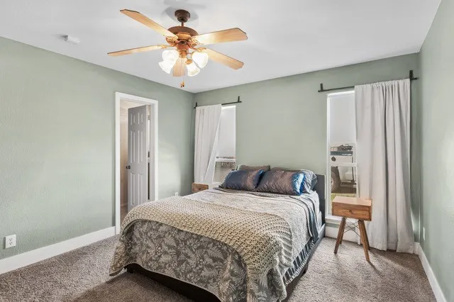 Single Family Residence For Sale in Grayson County , 99 Catamaran Court, Gordonville, Texas 76245, 3 Bedroom, 2 Bathroom, 2 Garage spaces, 1,399 Sqft, built in 2005, mls#21284264, Real Estate Agent in Gordonville, Homes For Sale in Grayson county, Homes For Sale in Gordonville, Realtor in Gordonville Texas, Real Estate Brokerage Independent Realty Texas, Luminita Cordes Realtor