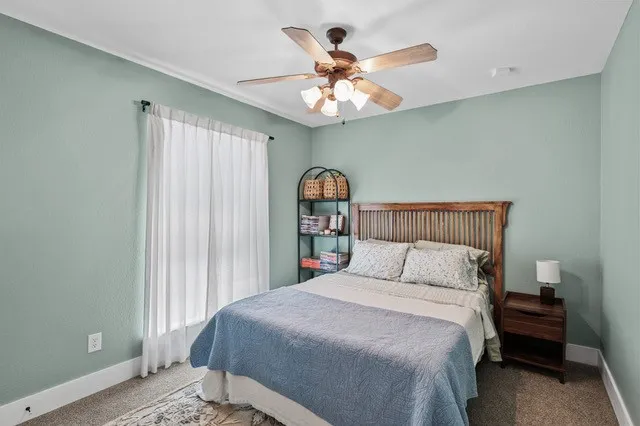Single Family Residence For Sale in Grayson County , 99 Catamaran Court, Gordonville, Texas 76245, 3 Bedroom, 2 Bathroom, 2 Garage spaces, 1,399 Sqft, built in 2005, mls#21284264, Real Estate Agent in Gordonville, Homes For Sale in Grayson county, Homes For Sale in Gordonville, Realtor in Gordonville Texas, Real Estate Brokerage Independent Realty Texas, Luminita Cordes Realtor
