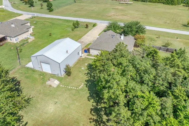 Single Family Residence For Sale in Grayson County , 99 Catamaran Court, Gordonville, Texas 76245, 3 Bedroom, 2 Bathroom, 2 Garage spaces, 1,399 Sqft, built in 2005, mls#21284264, Real Estate Agent in Gordonville, Homes For Sale in Grayson county, Homes For Sale in Gordonville, Realtor in Gordonville Texas, Real Estate Brokerage Independent Realty Texas, Luminita Cordes Realtor