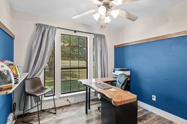 Single Family Residence For Sale in Grayson County , 99 Catamaran Court, Gordonville, Texas 76245, 3 Bedroom, 2 Bathroom, 2 Garage spaces, 1,399 Sqft, built in 2005, mls#21284264, Real Estate Agent in Gordonville, Homes For Sale in Grayson county, Homes For Sale in Gordonville, Realtor in Gordonville Texas, Real Estate Brokerage Independent Realty Texas, Luminita Cordes Realtor