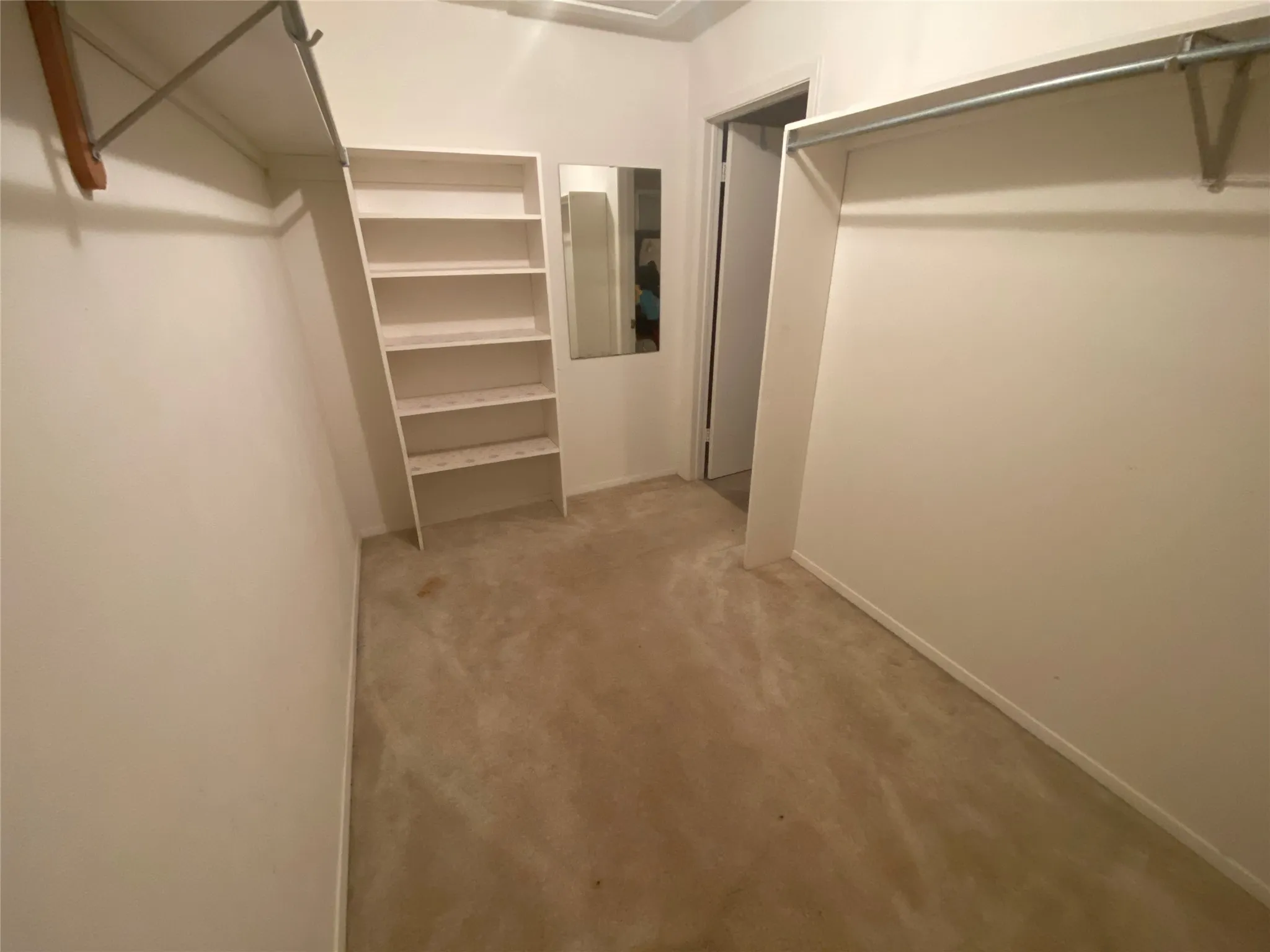 Single Family Residence For Rent in Tarrant County , 623 Club Oak Drive, River Oaks, Texas 76114, 3 Bedrooms, 2 Bathrooms, 1 Garage spaces, 1,874 Sqft, built in 1950, Price $2,250, mls#21284773, Real Estate Agent in River Oaks, Homes For Rent in Tarrant county, Homes For Rent in River Oaks, Realtor in River Oaks Texas, Real Estate Brokerage Independent Realty Texas, Luminita Cordes Realtor
