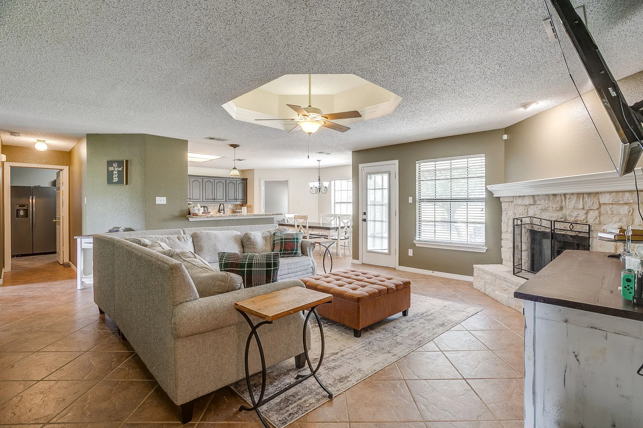 Single Family Residence For Sale in Ellis County , 1050 Hampel Road, Palmer, Texas 75152, 4 Bedroom, 2 Bathroom, 2 Garage spaces, 2,431 Sqft, built in 1998, mls#21284768, Real Estate Agent in Palmer, Homes For Sale in Ellis county, Homes For Sale in Palmer, Realtor in Palmer Texas, Real Estate Brokerage Independent Realty Texas, Luminita Cordes Realtor