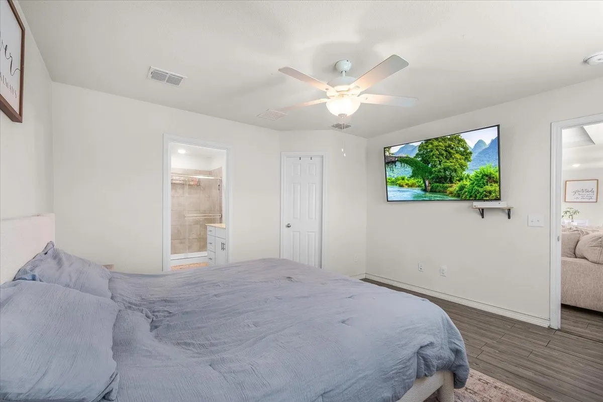 Single Family Residence For Sale in Denton County , 16016 Wanderer Lane, Haslet, Texas 76052, 3 Bedroom, 2 Bathroom, 2 Garage spaces, 1,427 Sqft, built in 2022, mls#21279736, Real Estate Agent in Haslet, Homes For Sale in Denton county, Homes For Sale in Haslet, Realtor in Haslet Texas, Real Estate Brokerage Independent Realty Texas, Luminita Cordes Realtor