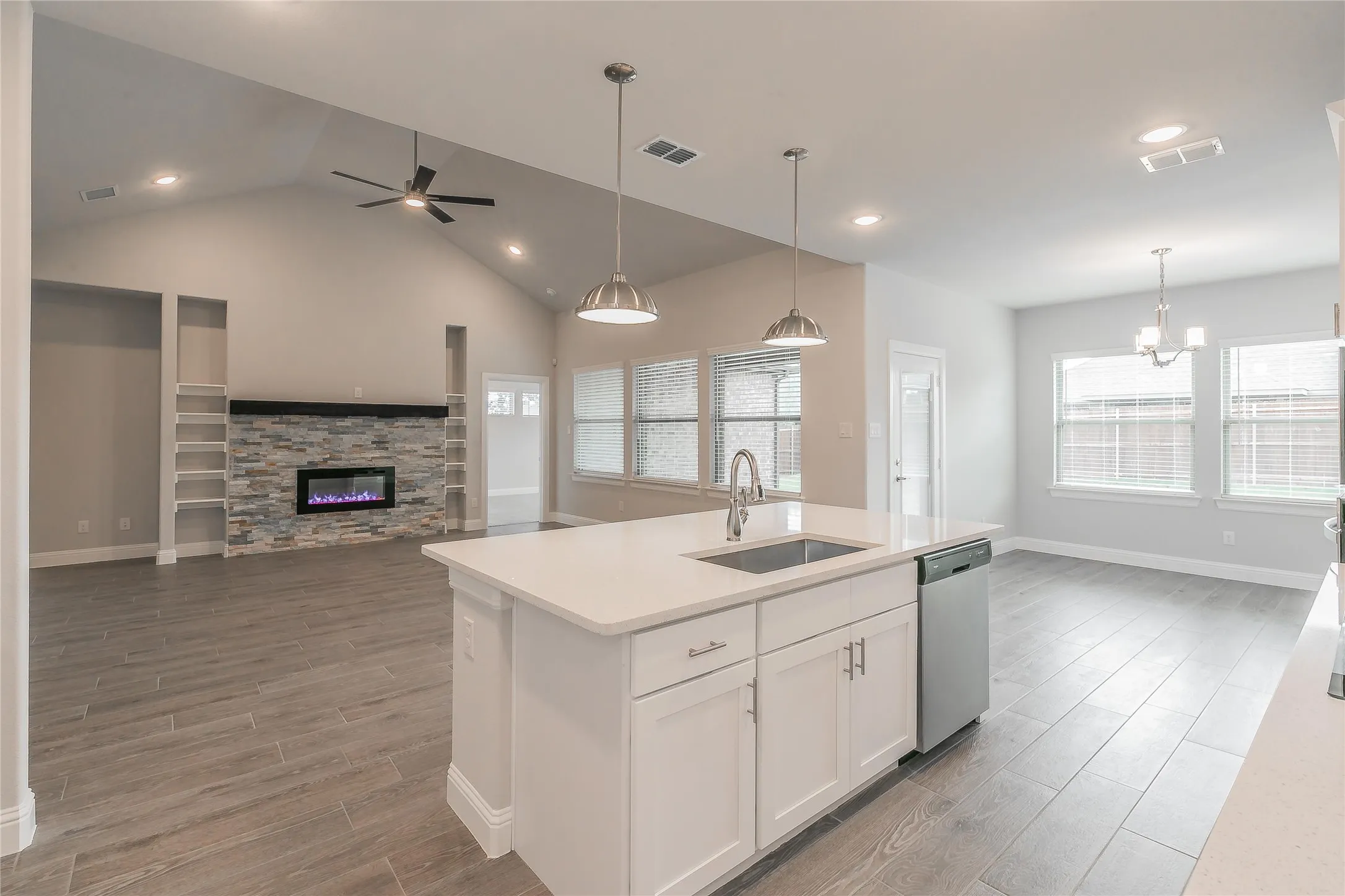 Single Family Residence For Rent in Parker County , 232 Gardenia Drive, Azle, Texas 76020, 4 Bedroom, 3 Bathroom, 2 Garage spaces, 2,029 Sqft, built in 2023, mls#21284778, Real Estate Agent in Azle, Homes For Rent in Parker county, Homes For Rent in Azle, Realtor in Azle Texas, Real Estate Brokerage Independent Realty Texas, Luminita Cordes Realtor