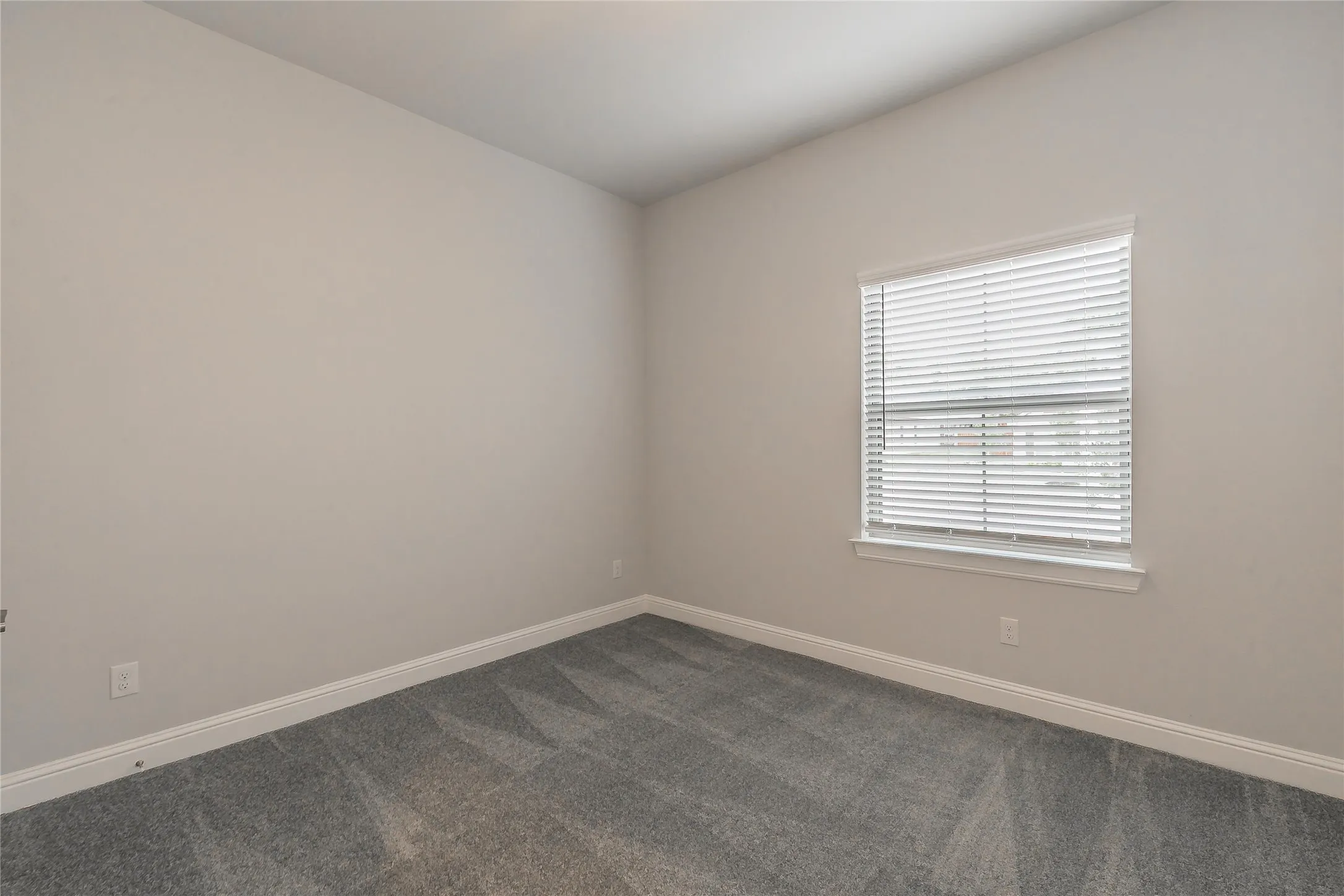Single Family Residence For Rent in Parker County , 232 Gardenia Drive, Azle, Texas 76020, 4 Bedroom, 3 Bathroom, 2 Garage spaces, 2,029 Sqft, built in 2023, mls#21284778, Real Estate Agent in Azle, Homes For Rent in Parker county, Homes For Rent in Azle, Realtor in Azle Texas, Real Estate Brokerage Independent Realty Texas, Luminita Cordes Realtor