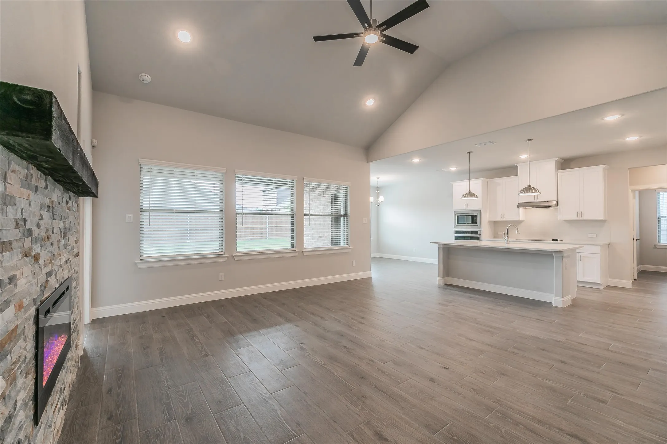 Single Family Residence For Rent in Parker County , 232 Gardenia Drive, Azle, Texas 76020, 4 Bedroom, 3 Bathroom, 2 Garage spaces, 2,029 Sqft, built in 2023, mls#21284778, Real Estate Agent in Azle, Homes For Rent in Parker county, Homes For Rent in Azle, Realtor in Azle Texas, Real Estate Brokerage Independent Realty Texas, Luminita Cordes Realtor