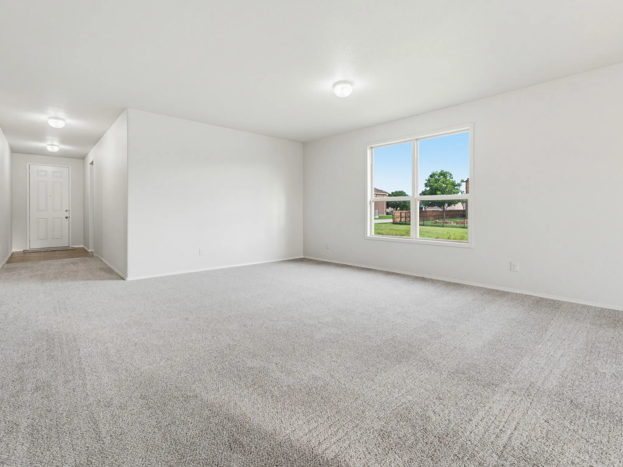 Single Family Residence For Sale in Tarrant County , 4221 Aldridge Lane, Fort Worth, Texas 76036, 4 Bedroom, 2 Bathroom, 2 Garage spaces, 1,875 Sqft, built in 2016, mls#21284779, Real Estate Agent in Fort Worth, Homes For Sale in Tarrant county, Homes For Sale in Fort Worth, Realtor in Fort Worth Texas, Real Estate Brokerage Independent Realty Texas, Luminita Cordes Realtor